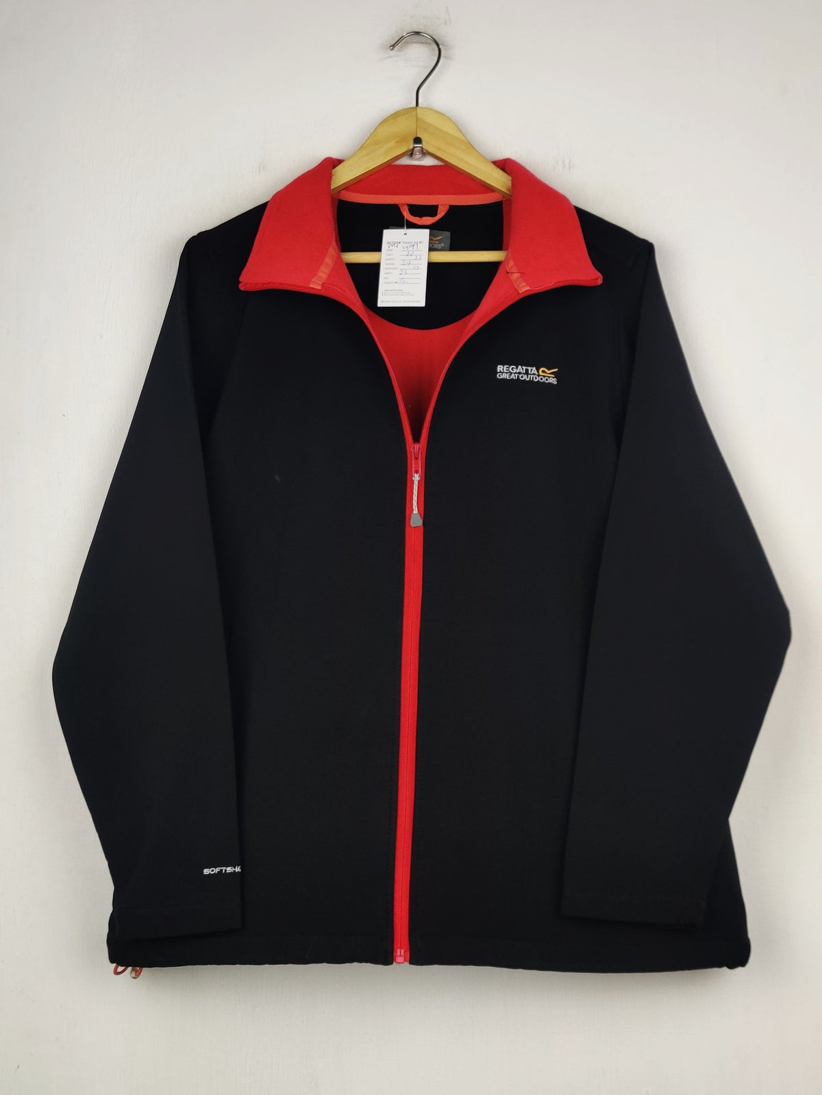Buy online pre-used pre-loved 100% authentic & Original branded Regatta (MJ-497) available in Pakistan. Top international brands avilable.
