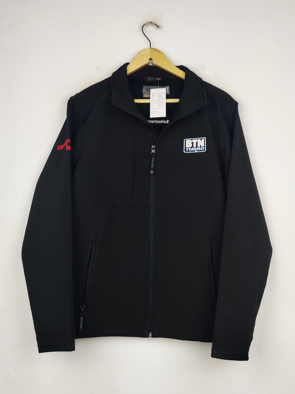 Buy online pre-used pre-loved 100% authentic & Original branded Regatta (MJ-499) available in Pakistan. Top international brands avilable.