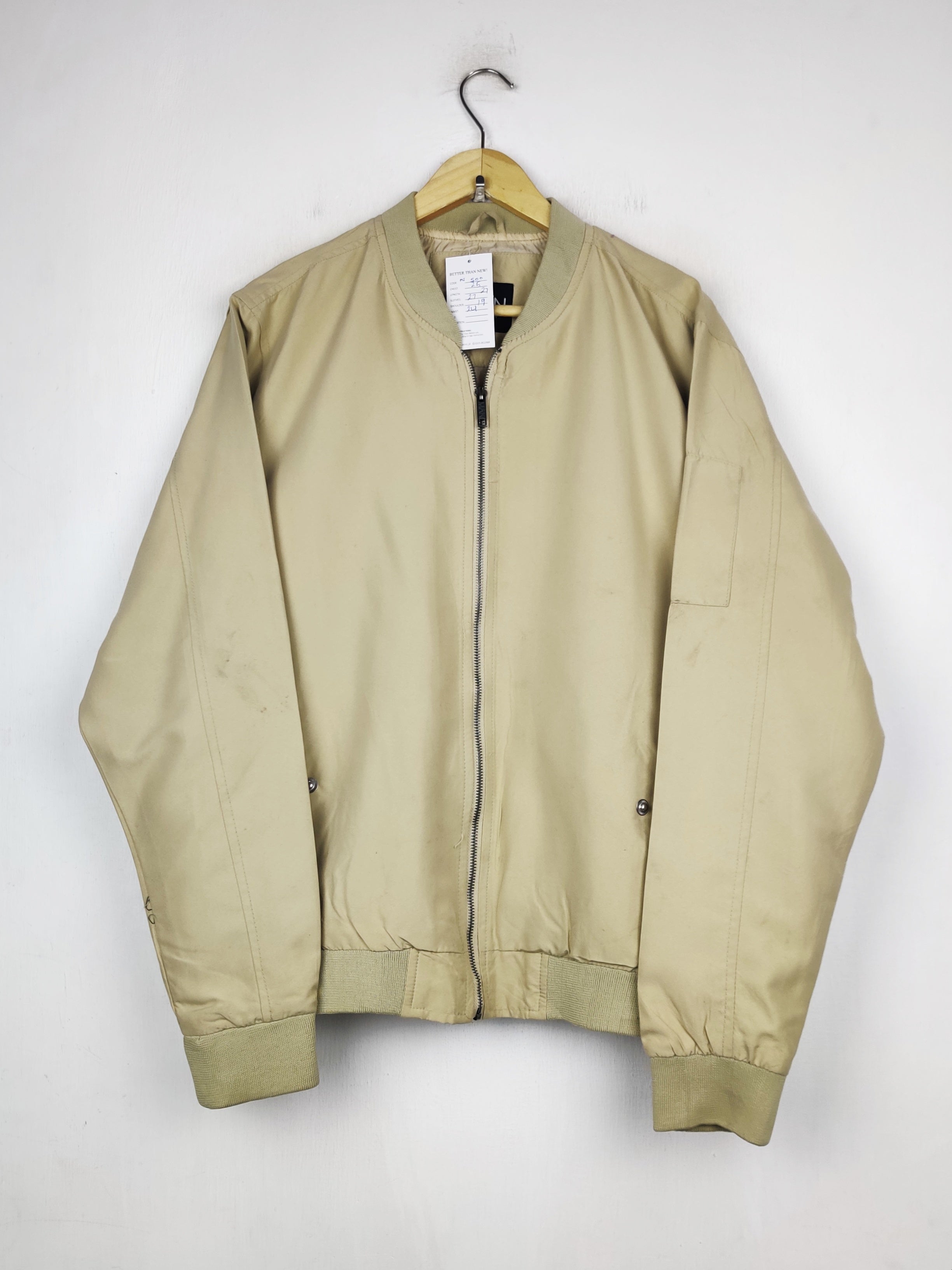 Buy online pre-used pre-loved 100% authentic & Original branded Boohoo (MJ-500) available in Pakistan. Top international brands avilable.