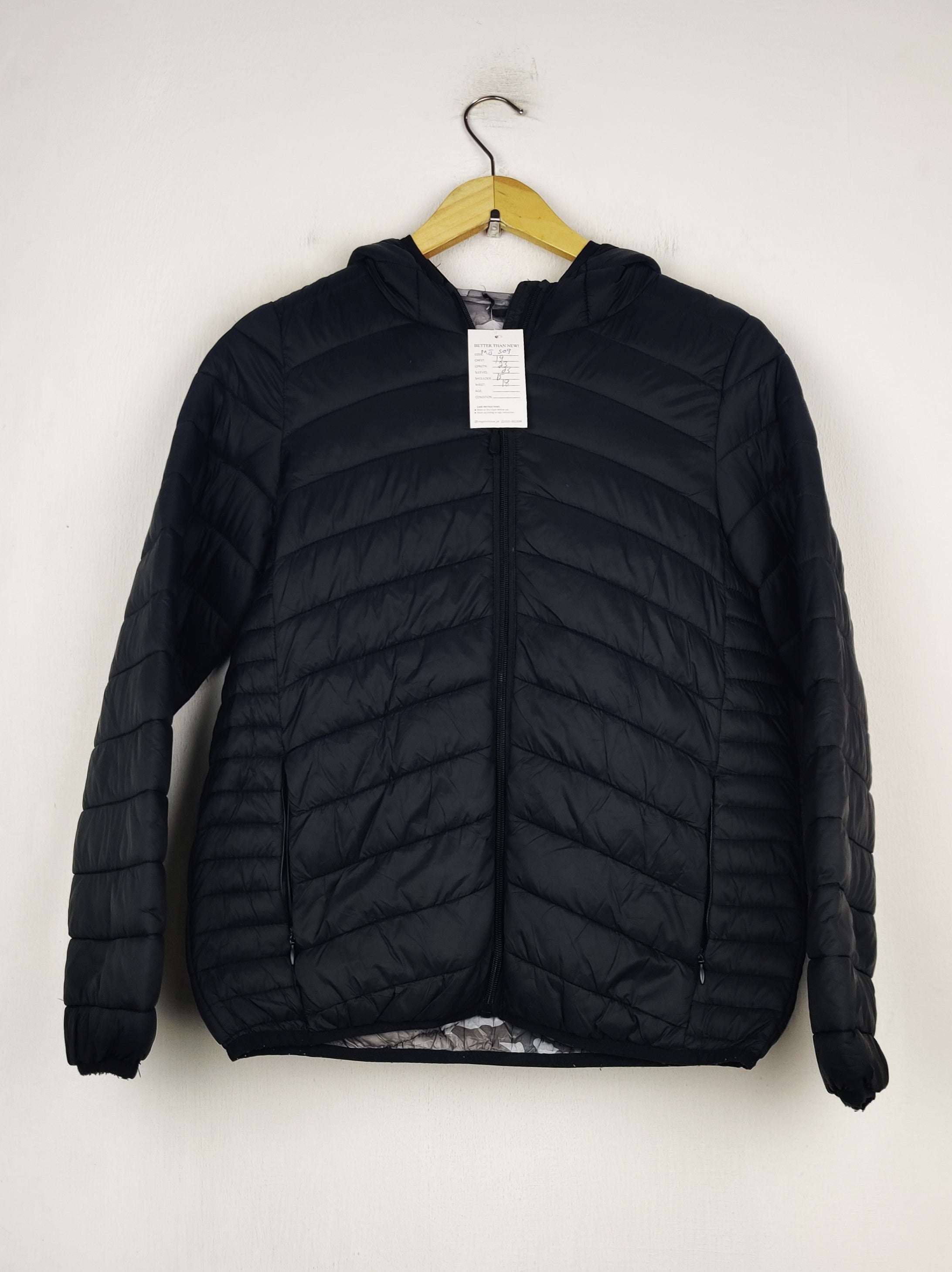 Buy online pre-used pre-loved 100% authentic & Original branded Marks & Spencer (MJ-509) available in Pakistan. Top international brands avilable.