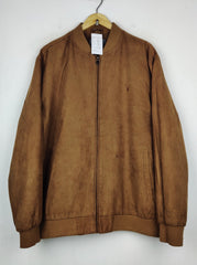Buy online pre-used pre-loved 100% authentic & Original branded Caribou (MJ-516) available in Pakistan. Top international brands avilable.