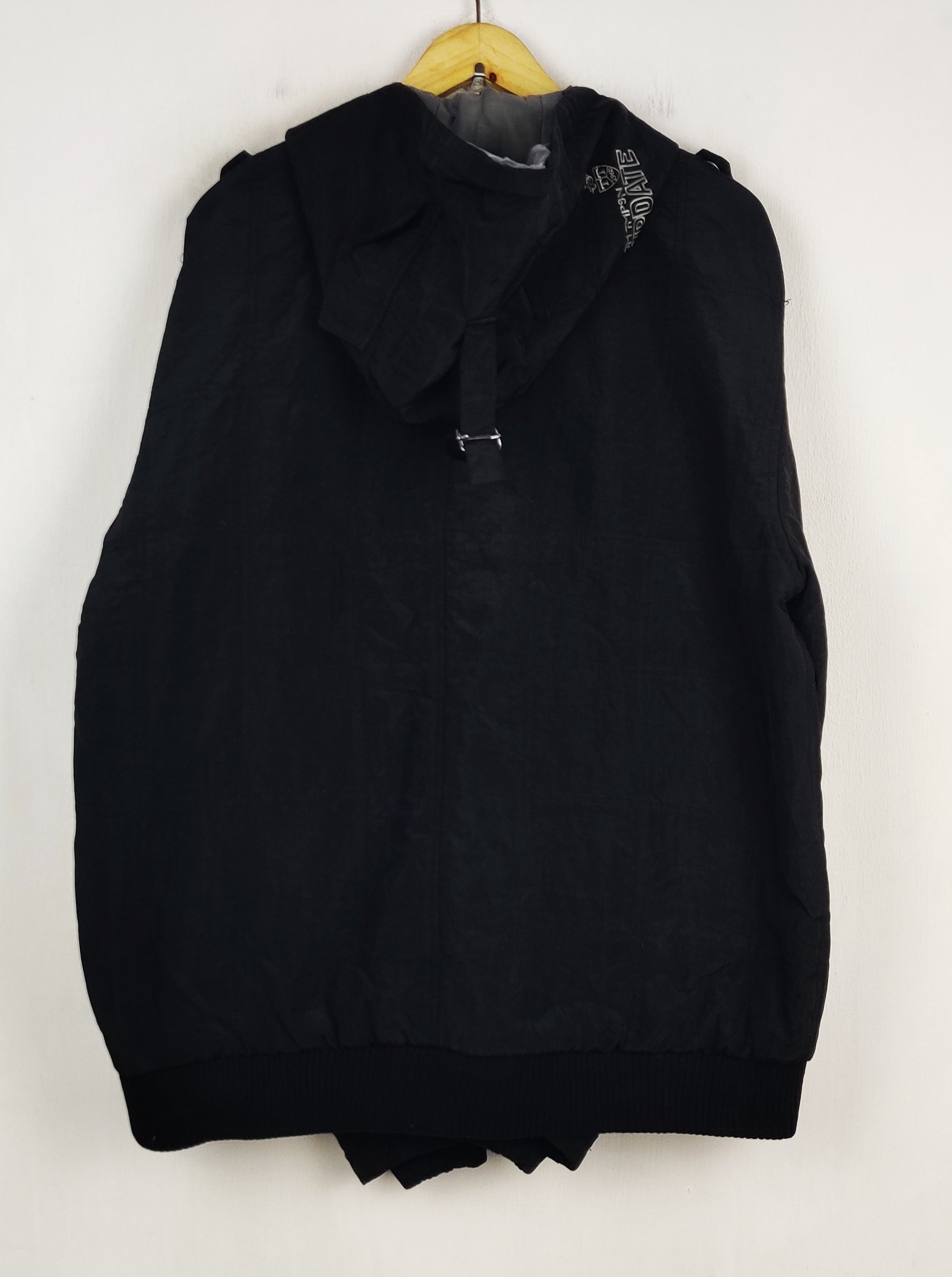 Seventynine (MJ-541)