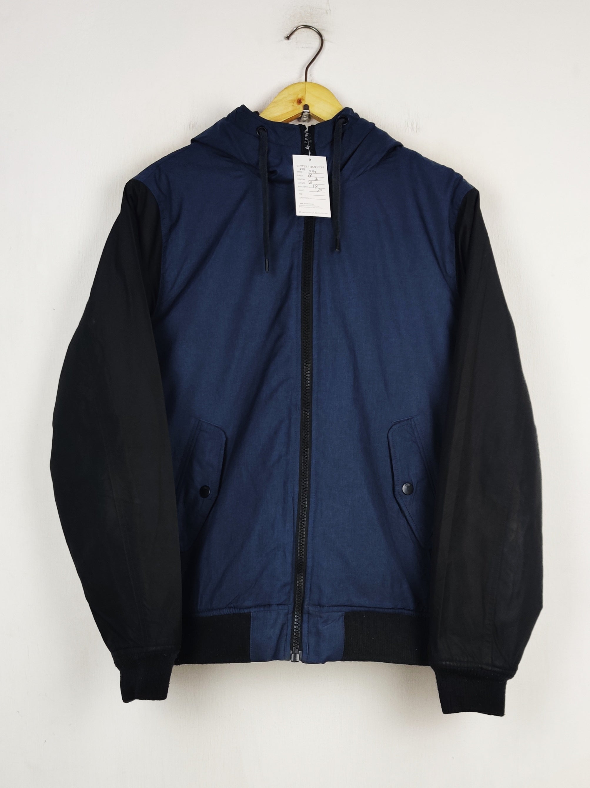 Buy online pre-used pre-loved 100% authentic & Original branded H&M (MJ-544) available in Pakistan. Top international brands avilable.