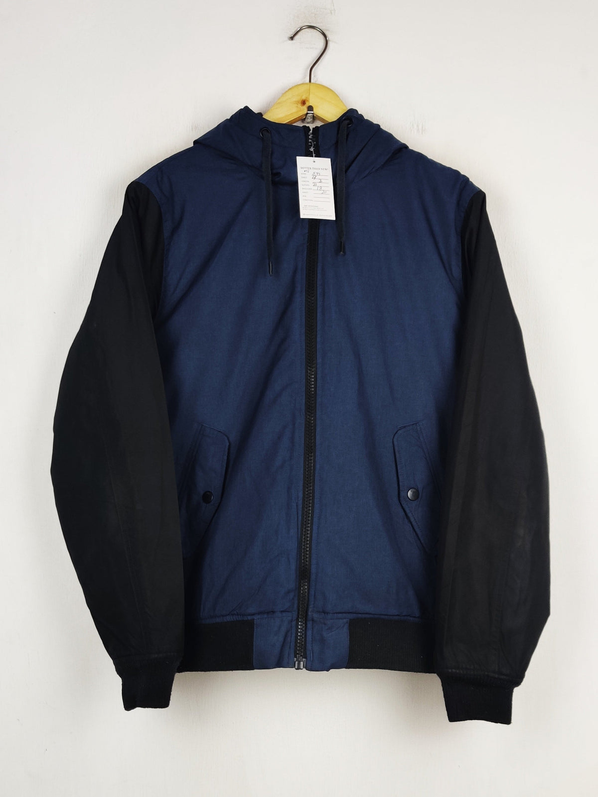 Buy online pre-used pre-loved 100% authentic & Original branded H&M (MJ-544) available in Pakistan. Top international brands avilable.