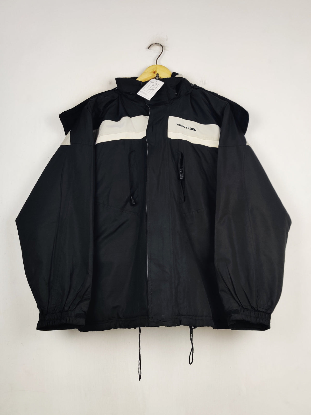 Buy online pre-used pre-loved 100% authentic & Original branded Unknown Brand (MJ-545) available in Pakistan. Top international brands avilable.