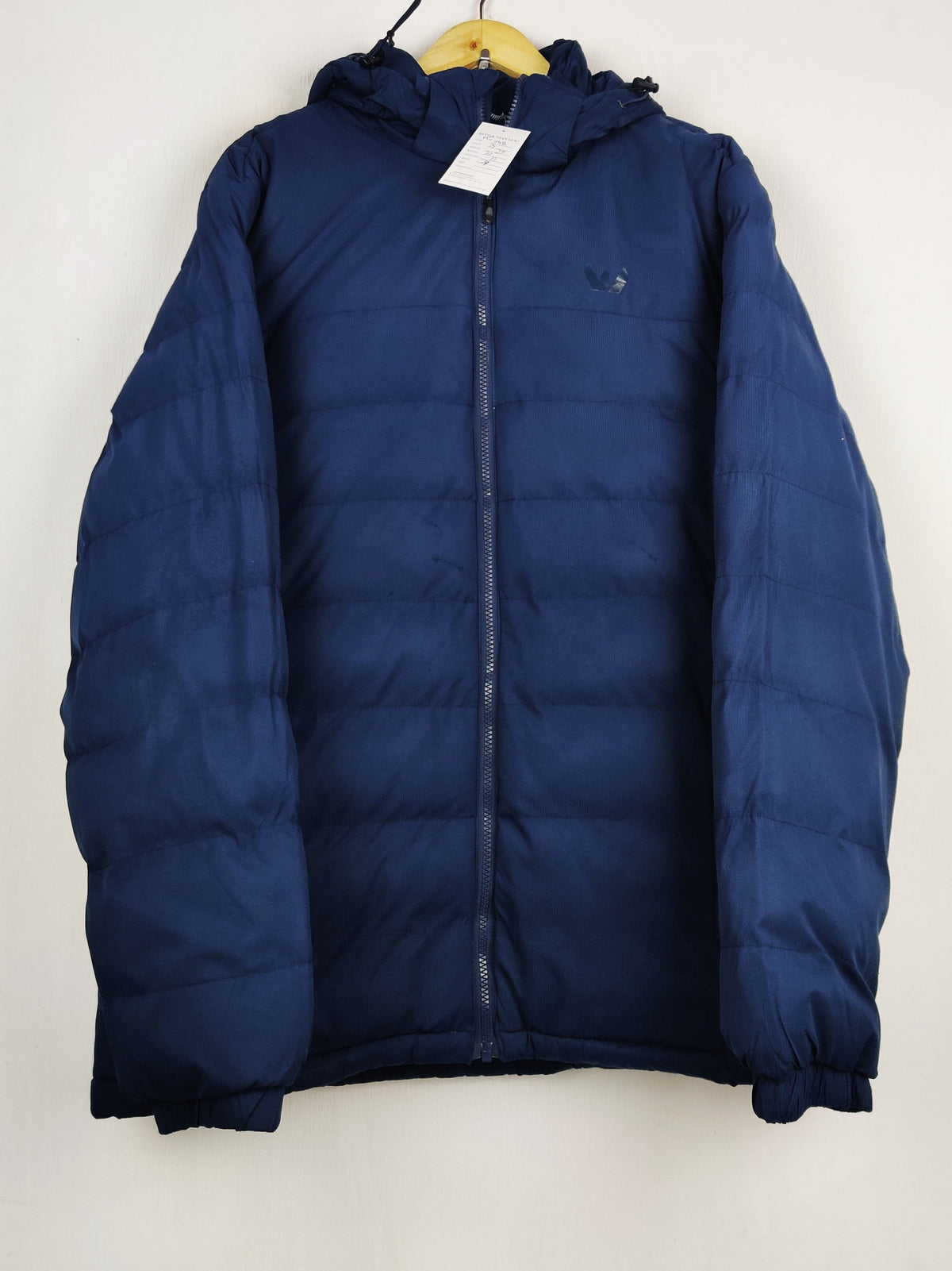 Buy online pre-used pre-loved 100% authentic & Original branded Whistler (MJ-548) available in Pakistan. Top international brands avilable.