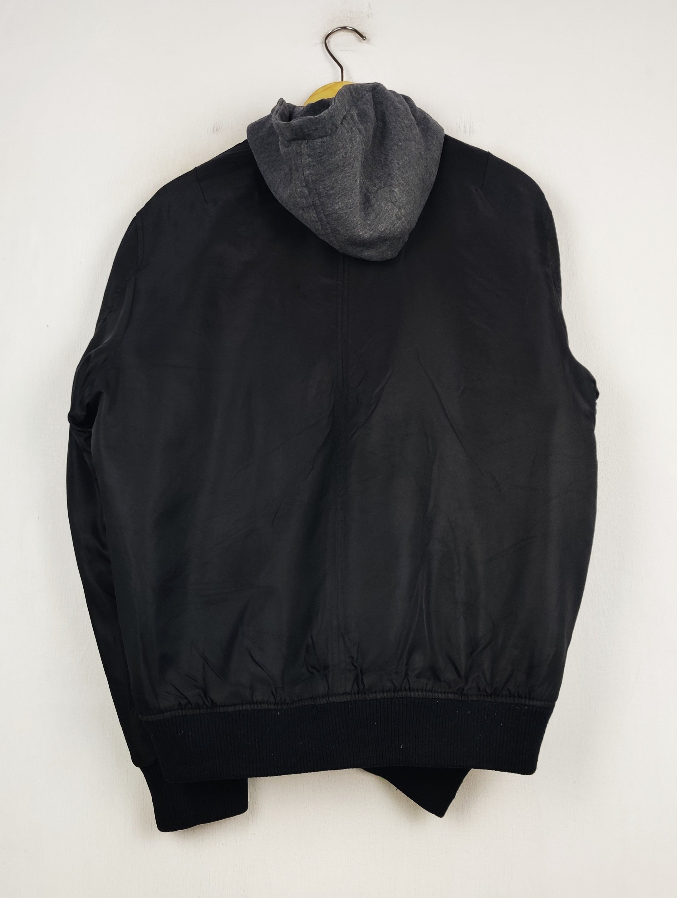 Guess (MJ-552)