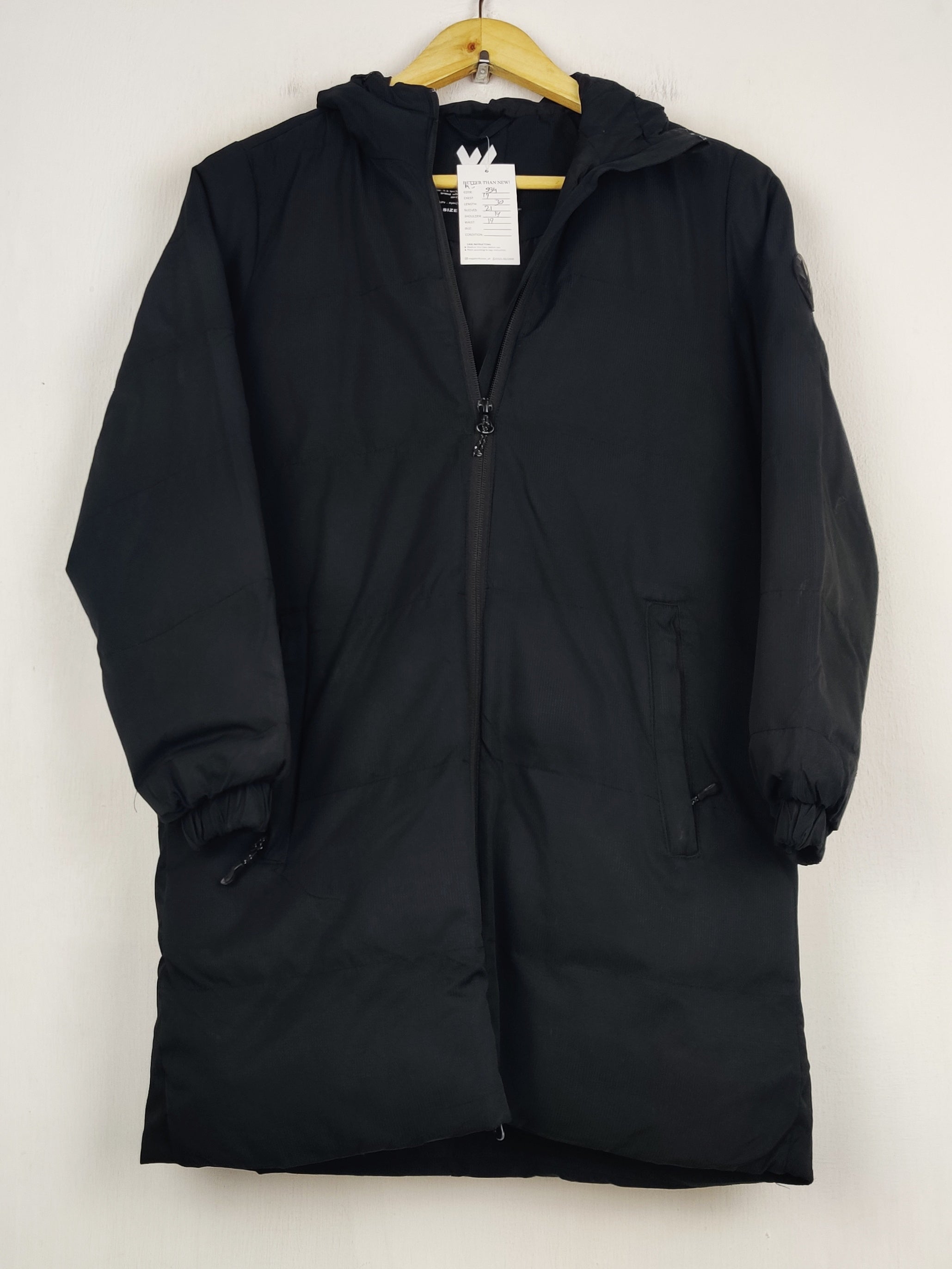 Buy online pre-used pre-loved 100% authentic & Original branded Whistler (MJ-554) available in Pakistan. Top international brands avilable.