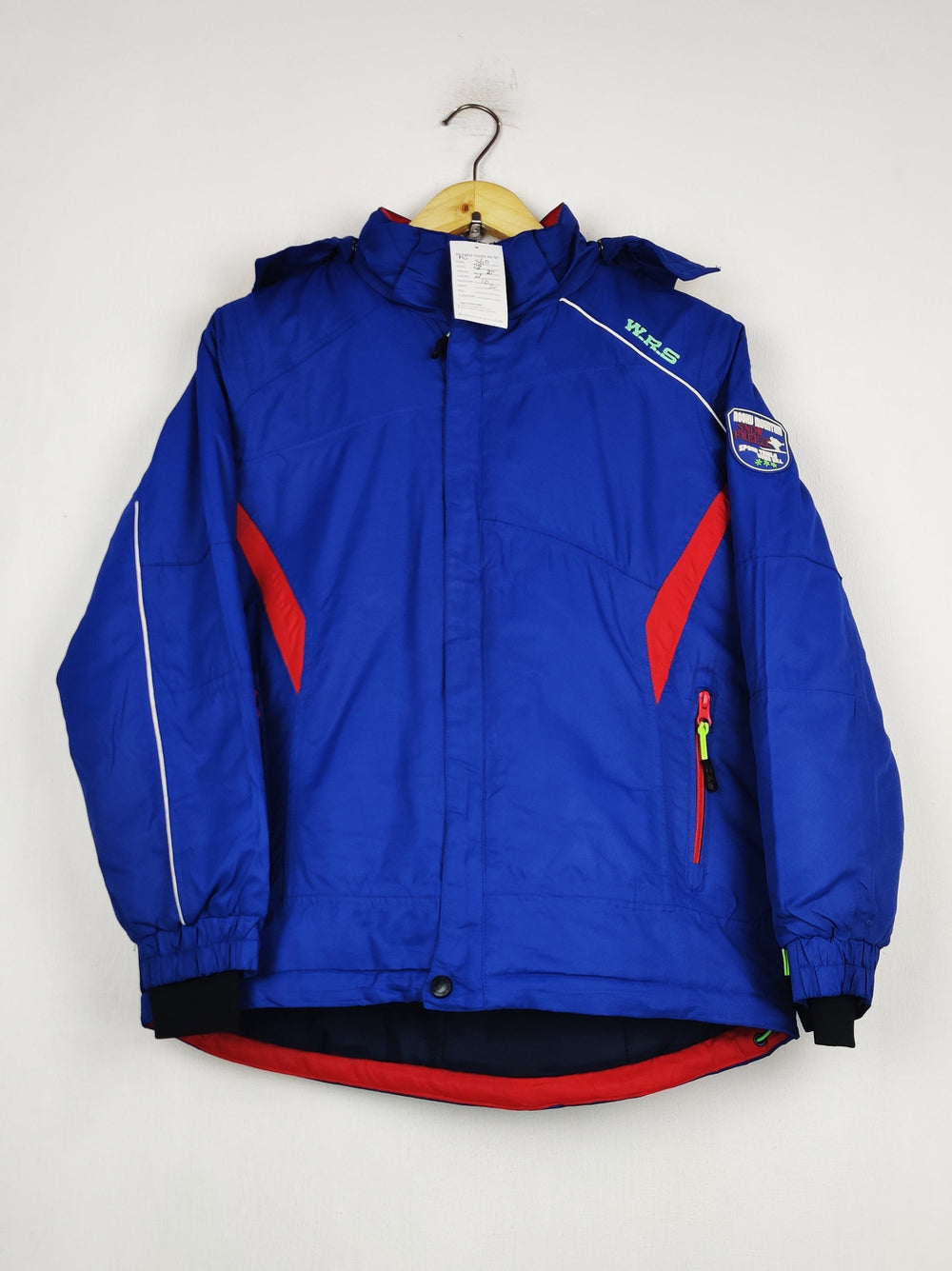 Buy online pre-used pre-loved 100% authentic & Original branded Wrs (MJ-560) available in Pakistan. Top international brands avilable.