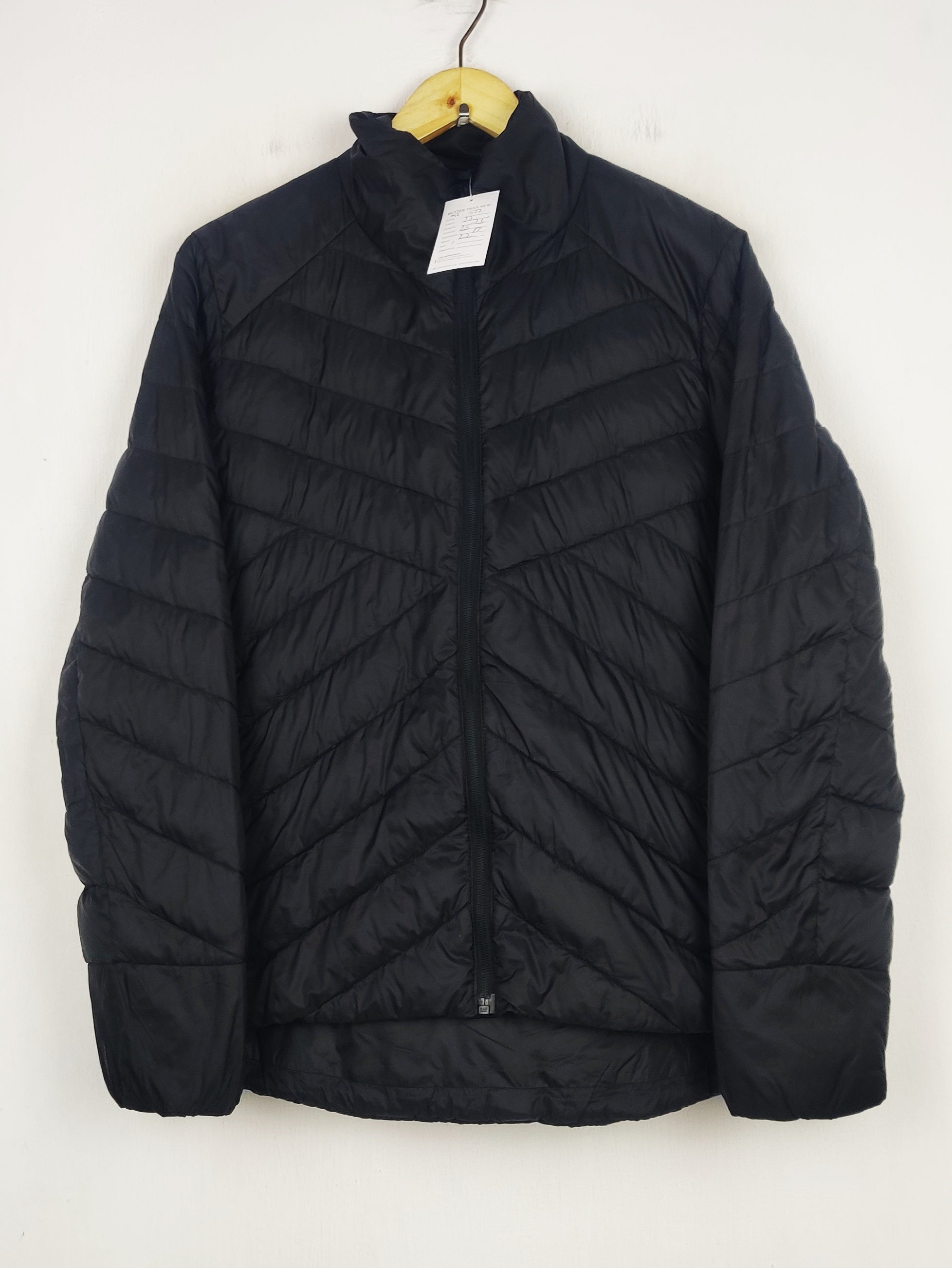 Buy online pre-used pre-loved 100% authentic & Original branded H&M (MJ-572) available in Pakistan. Top international brands avilable.