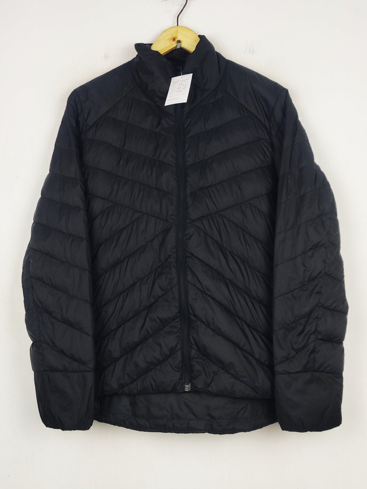 Buy online pre-used pre-loved 100% authentic & Original branded H&M (MJ-572) available in Pakistan. Top international brands avilable.