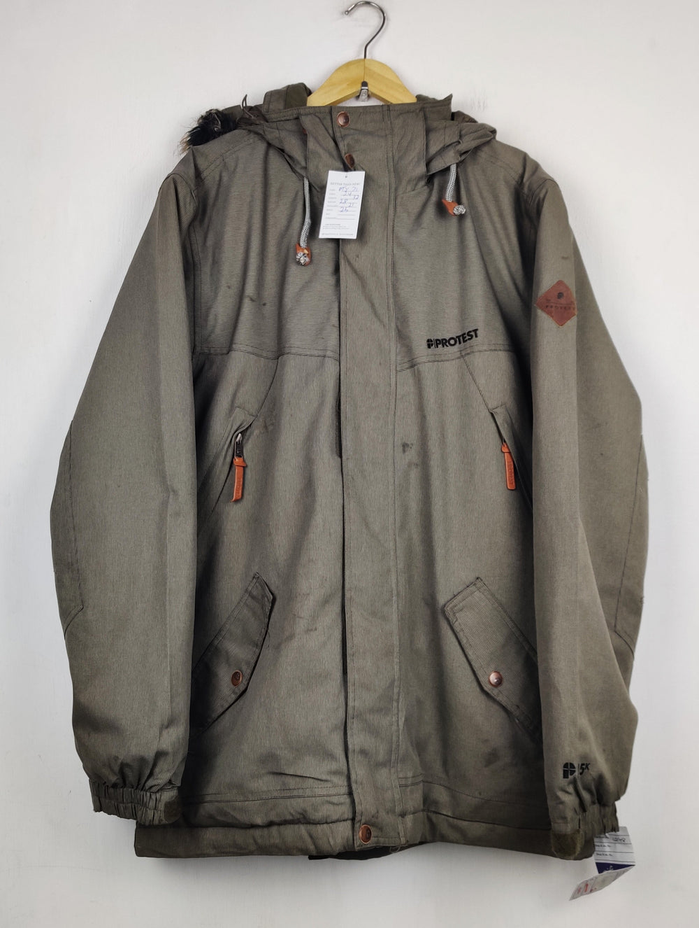 Buy online pre-used pre-loved 100% authentic & Original branded Protest (MJ-71) available in Pakistan. Top international brands avilable.