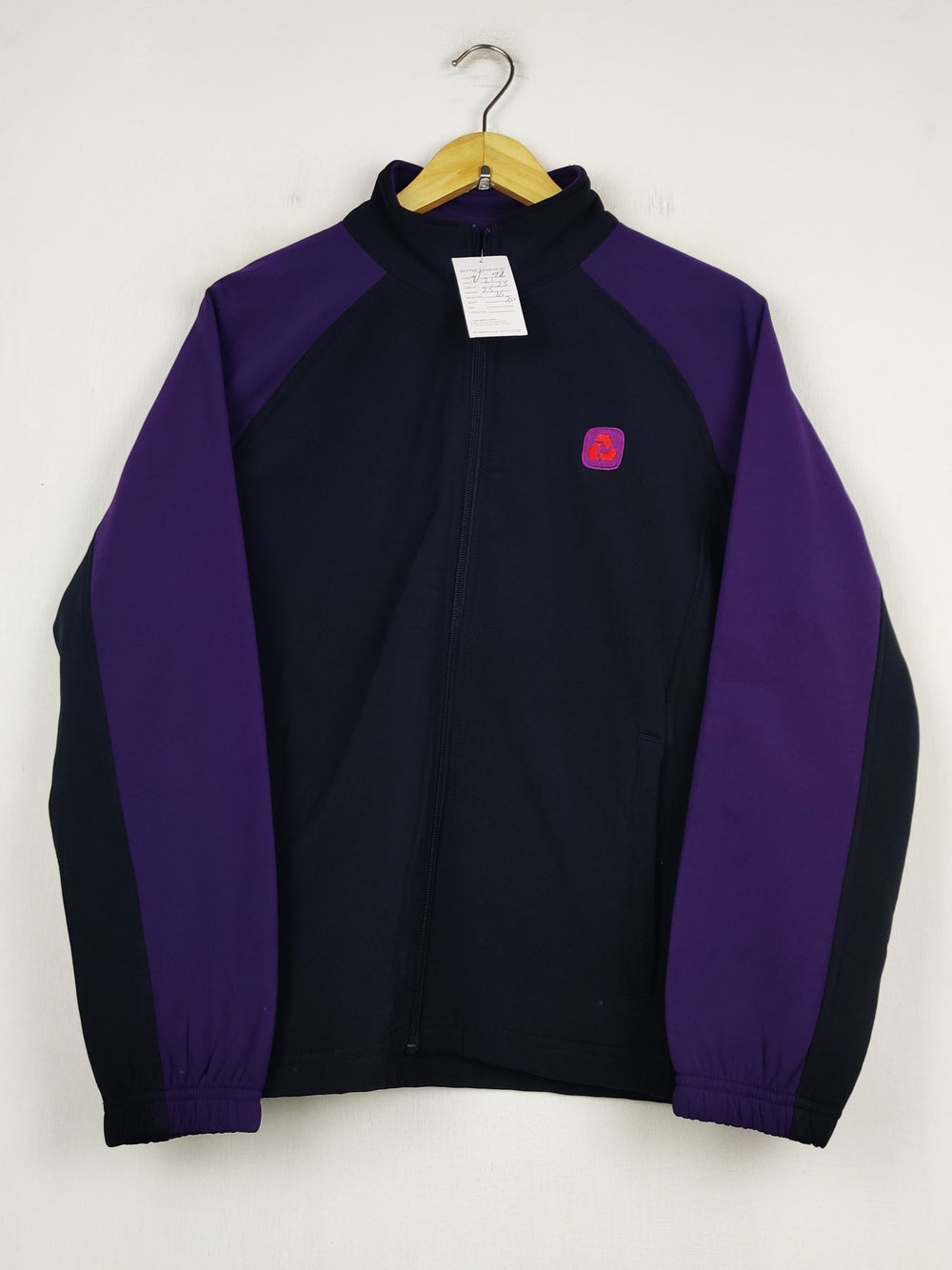 Buy online pre-used pre-loved 100% authentic & Original branded Unknown Brand (MJ-92) available in Pakistan. Top international brands avilable.
