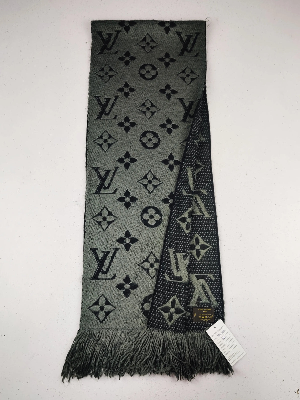 Buy online pre-used pre-loved 100% authentic & Original branded L.O.U.I.S V.U.I.T.T.O.N (MS-1001) available in Pakistan. Top international brands avilable.