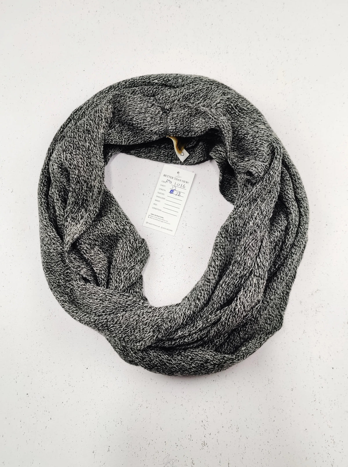 Buy online pre-used pre-loved 100% authentic & Original branded C.A.L.V.I.N K.L.E.I.N (MS-1016) available in Pakistan. Top international brands avilable.