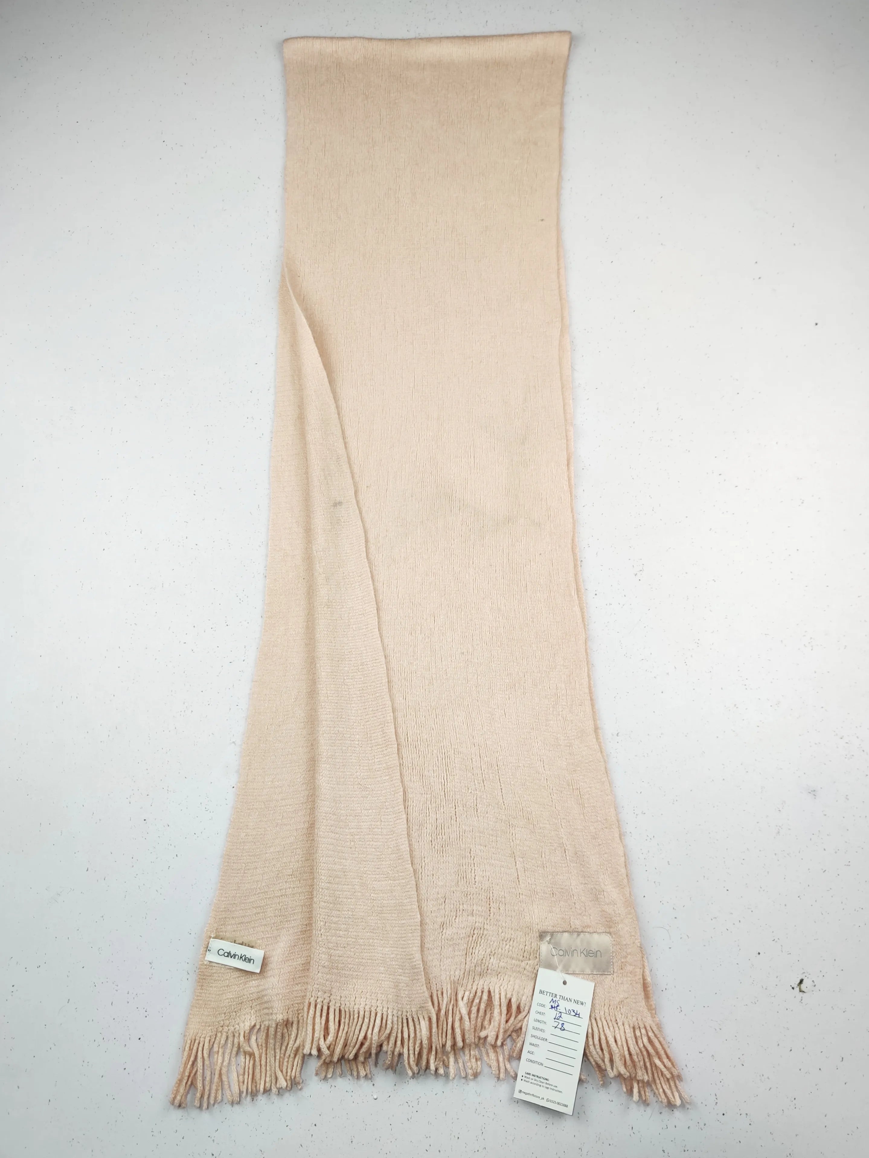 Buy online pre-used pre-loved 100% authentic & Original branded C.A.L.V.I.N K.L.E.I.N (MS-1034) available in Pakistan. Top international brands avilable.