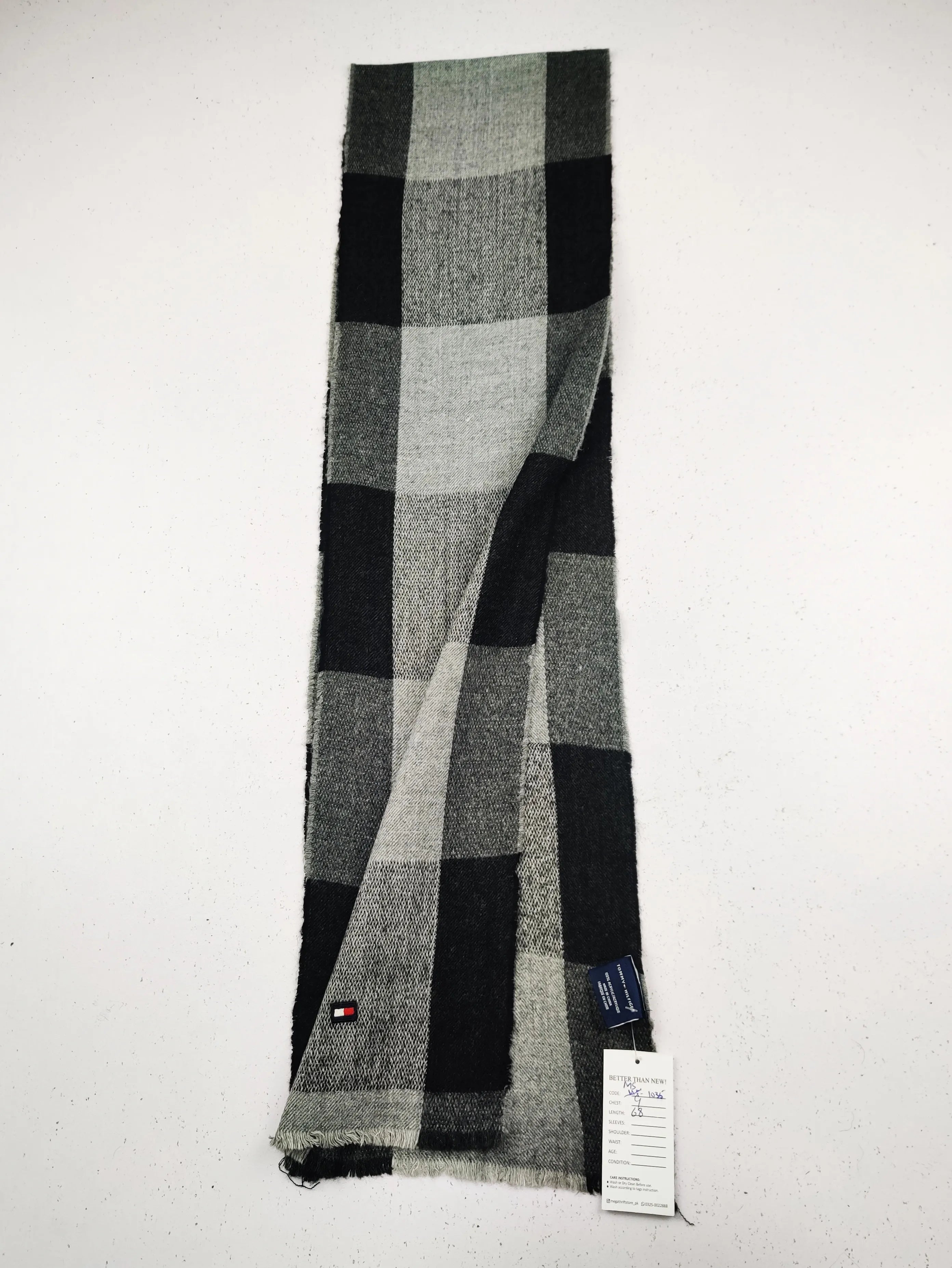 Buy online pre-used pre-loved 100% authentic & Original branded T.O.M.M.Y H.I.L.F.I.G.E.R (MS-1035) available in Pakistan. Top international brands avilable.