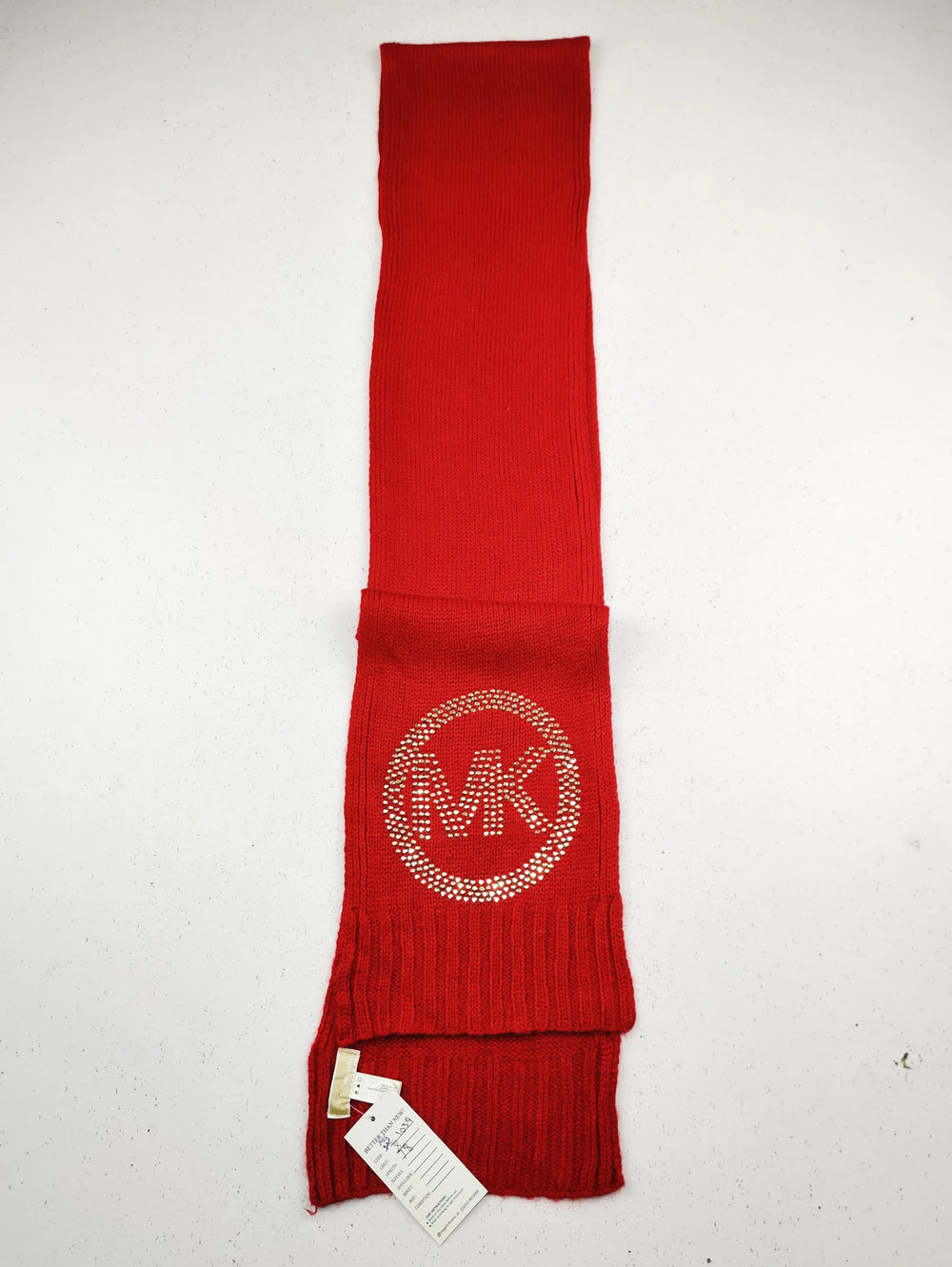 Buy online pre-used pre-loved 100% authentic & Original branded M.I.C.H.A.E.L K.O.R.S (MS-1039) available in Pakistan. Top international brands avilable.