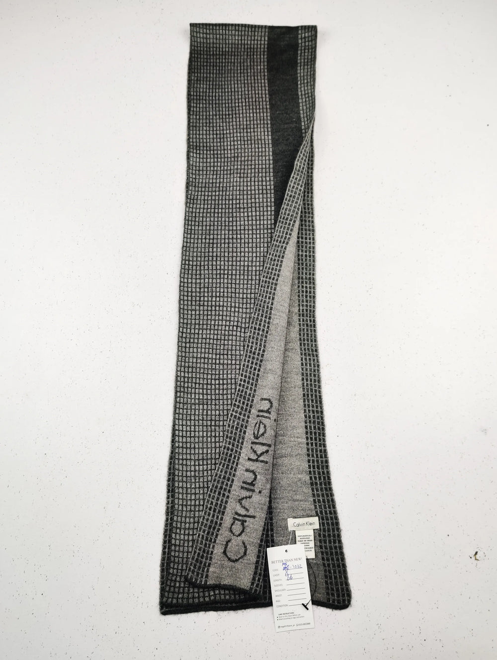 Buy online pre-used pre-loved 100% authentic & Original branded C.A.L.V.I.N K.L.E.I.N (MS-1062) available in Pakistan. Top international brands avilable.