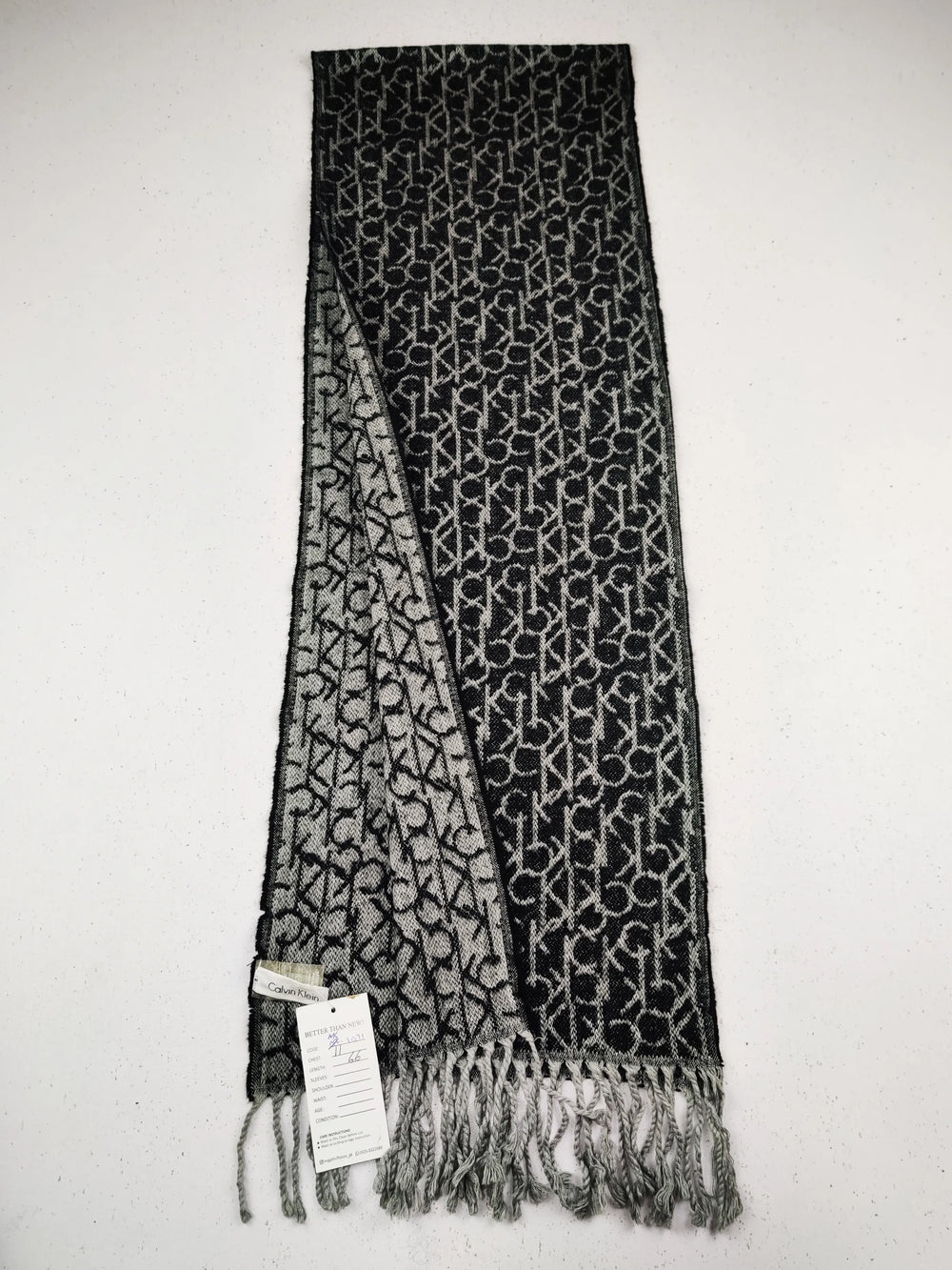 Buy online pre-used pre-loved 100% authentic & Original branded C.A.L.V.I.N K.L.E.I.N (MS-1071) available in Pakistan. Top international brands avilable.