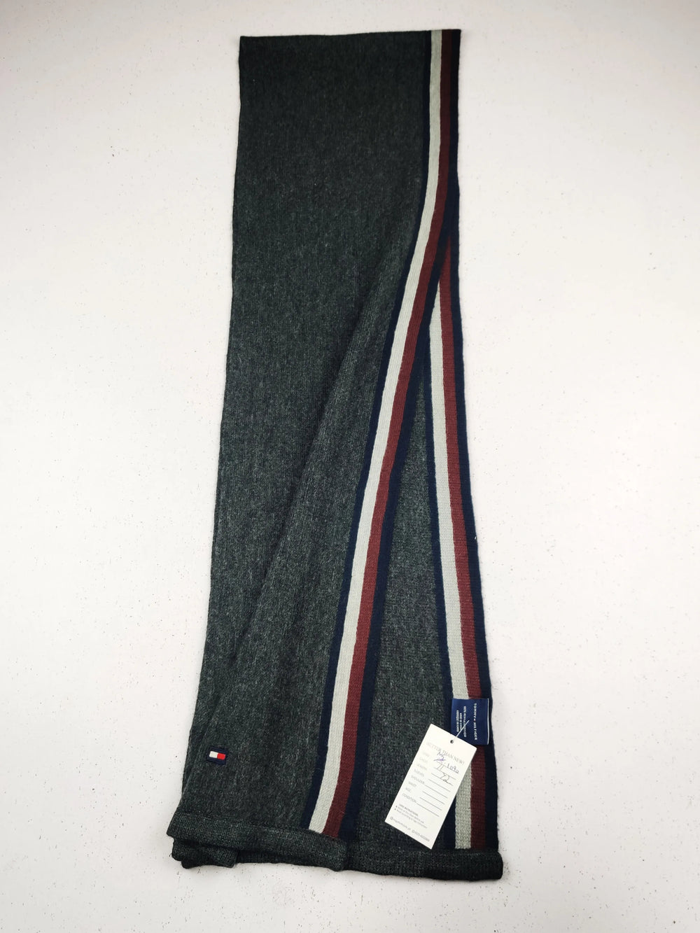 Buy online pre-used pre-loved 100% authentic & Original branded T.O.M.M.Y H.I.L.F.I.G.E.R (MS-1090) available in Pakistan. Top international brands avilable.