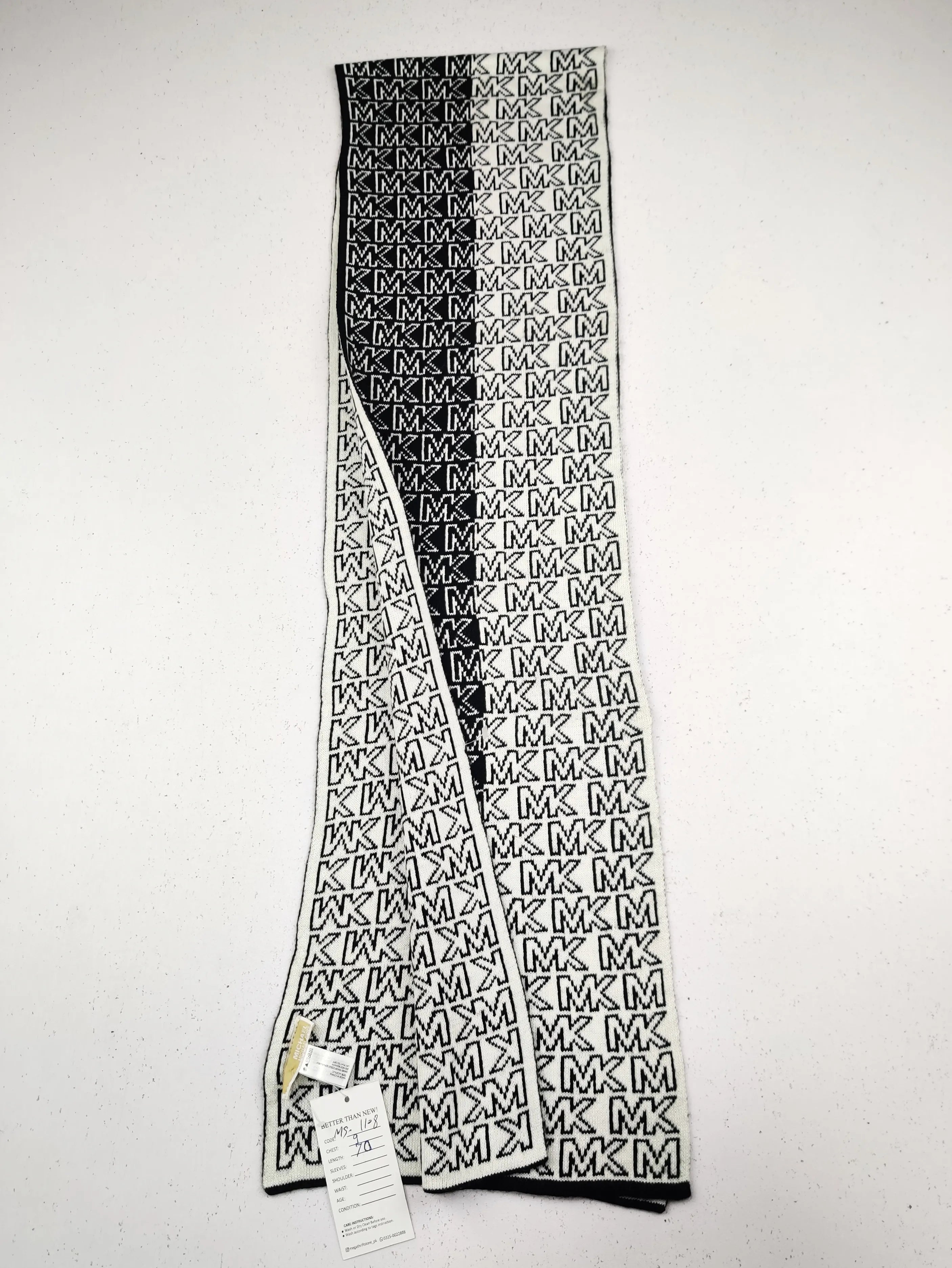 Buy online pre-used pre-loved 100% authentic & Original branded M.I.C.H.A.E.L K.O.R.S (MS-1108) available in Pakistan. Top international brands avilable.
