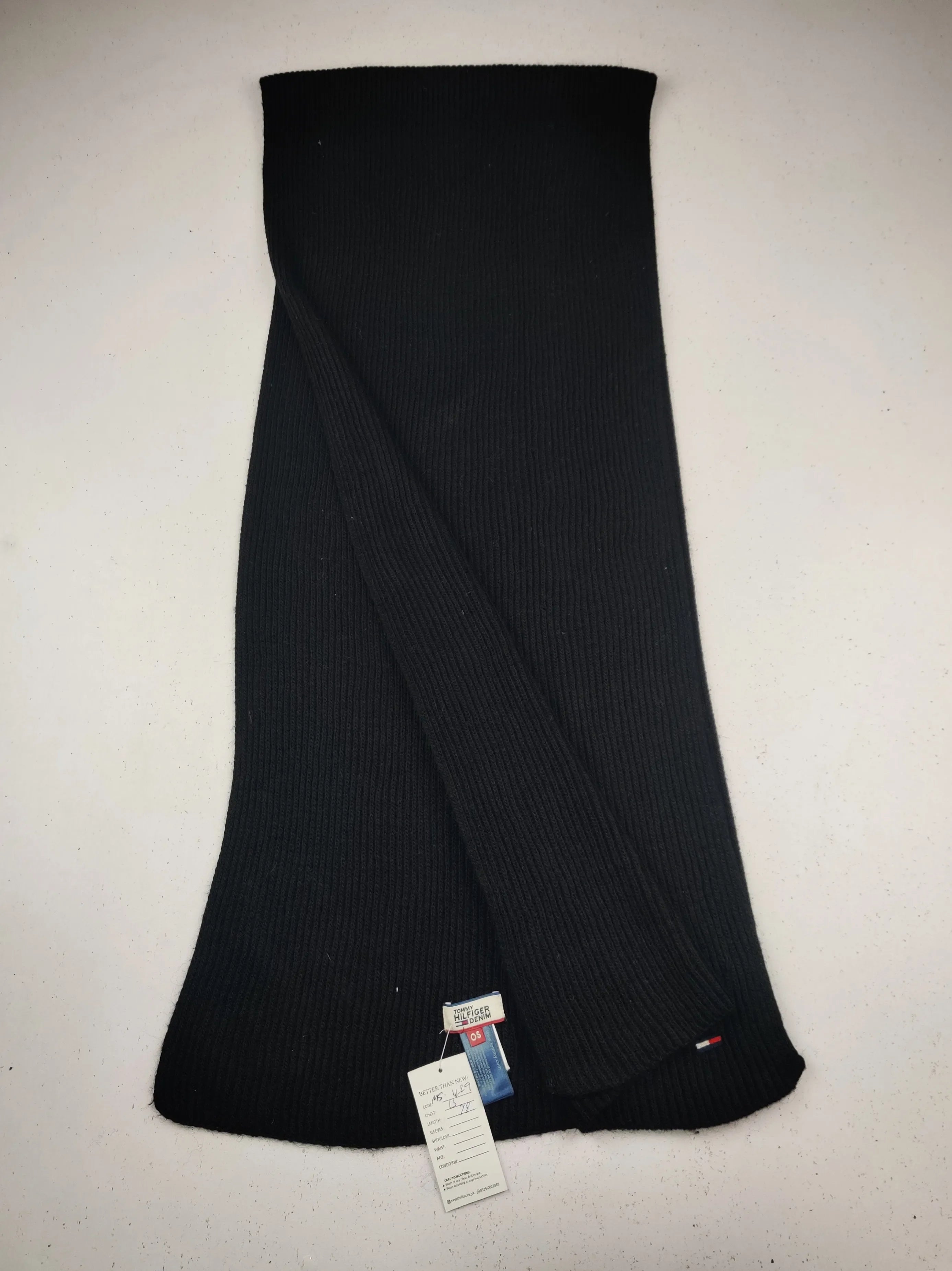 Buy online pre-used pre-loved 100% authentic & Original branded T.O.M.M.Y H.I.L.F.I.G.E.R (MS-1129) available in Pakistan. Top international brands avilable.