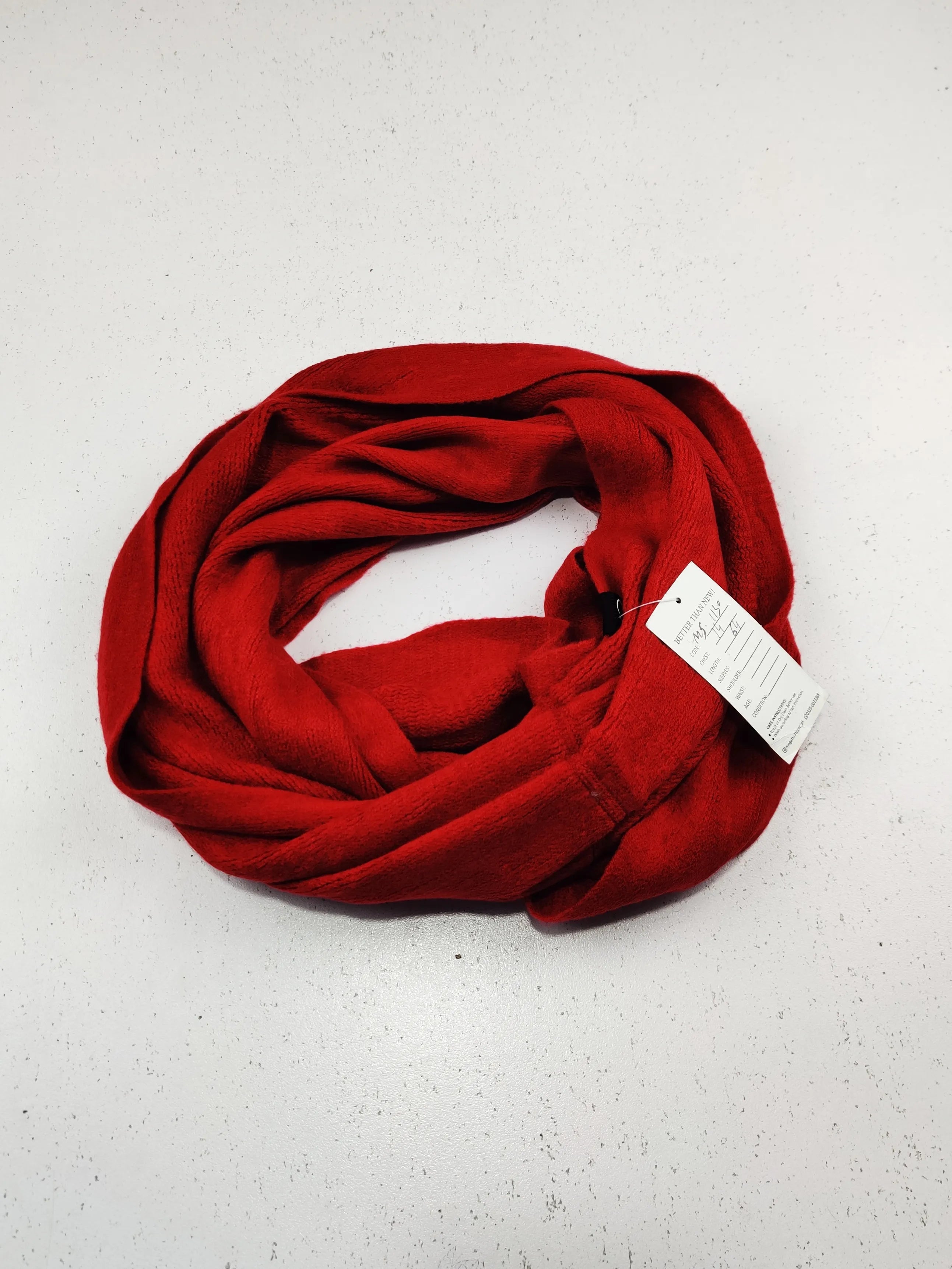 Buy online pre-used pre-loved 100% authentic & Original branded C.A.L.V.I.N K.L.E.I.N (MS-1130) available in Pakistan. Top international brands avilable.