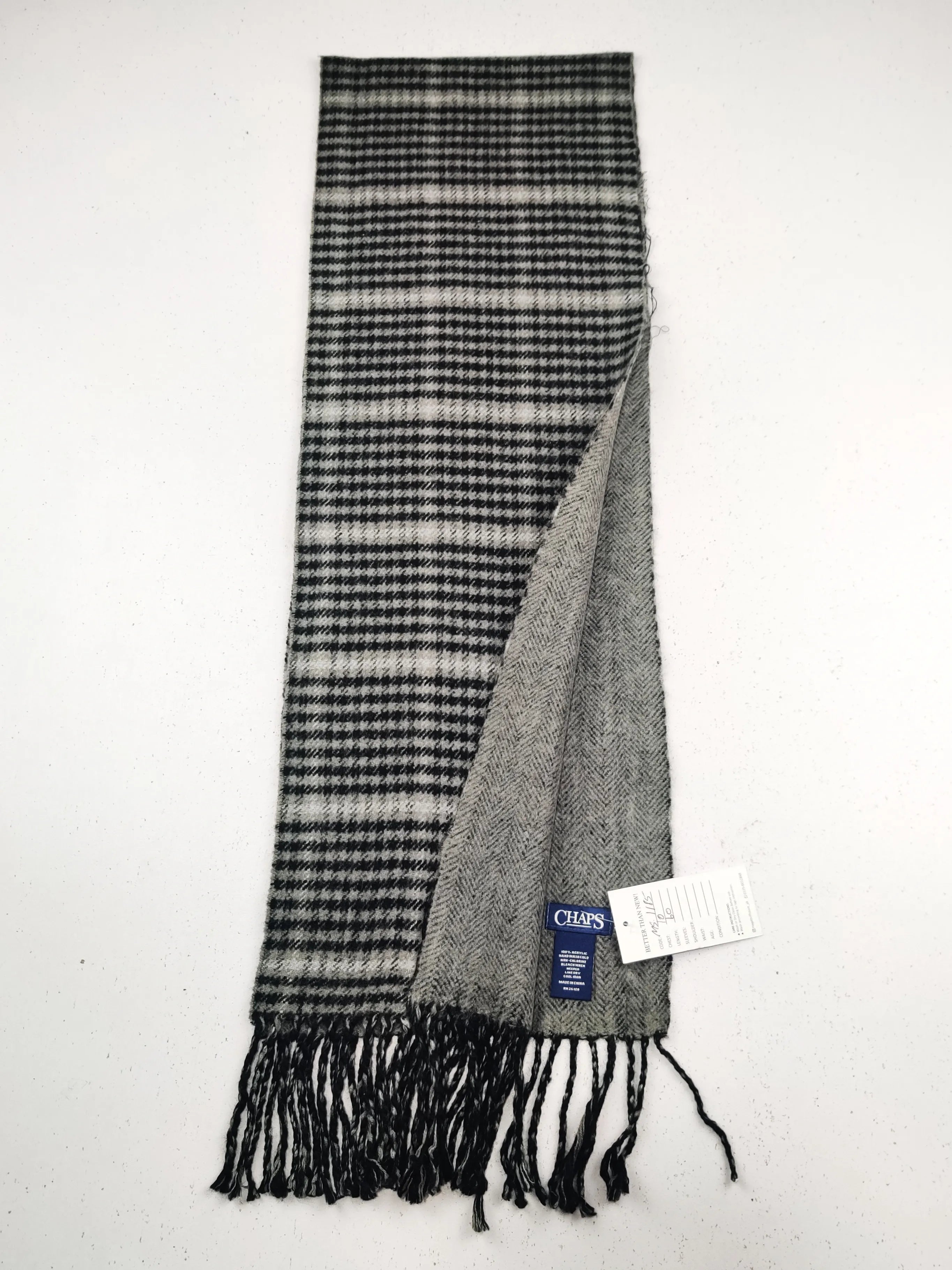 Buy online pre-used pre-loved 100% authentic & Original branded C.H.A.P.S (MS-1185) available in Pakistan. Top international brands avilable.