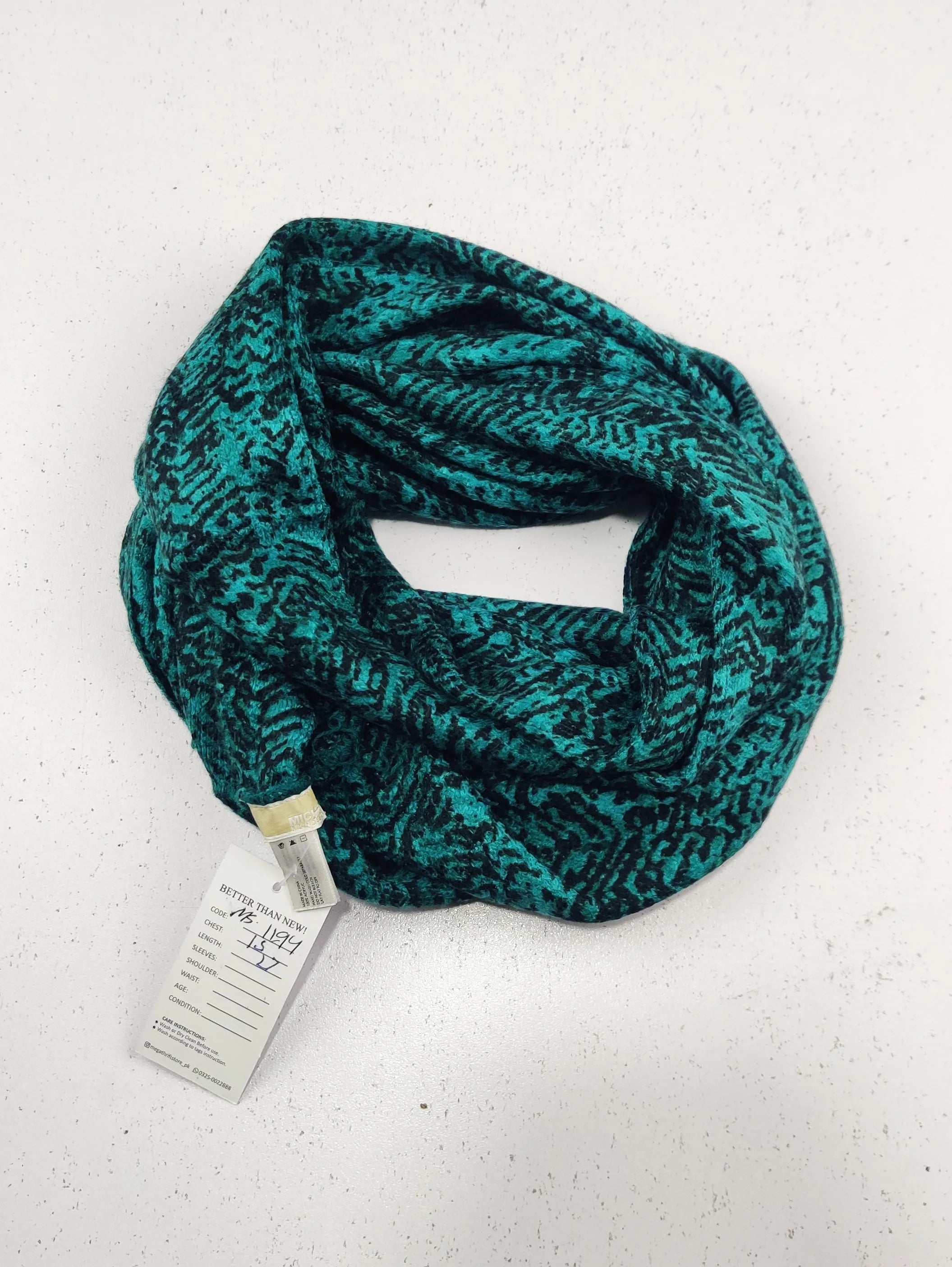 Buy online pre-used pre-loved 100% authentic & Original branded M.I.C.H.A.E.L K.O.R.S (MS-1194) available in Pakistan. Top international brands avilable.