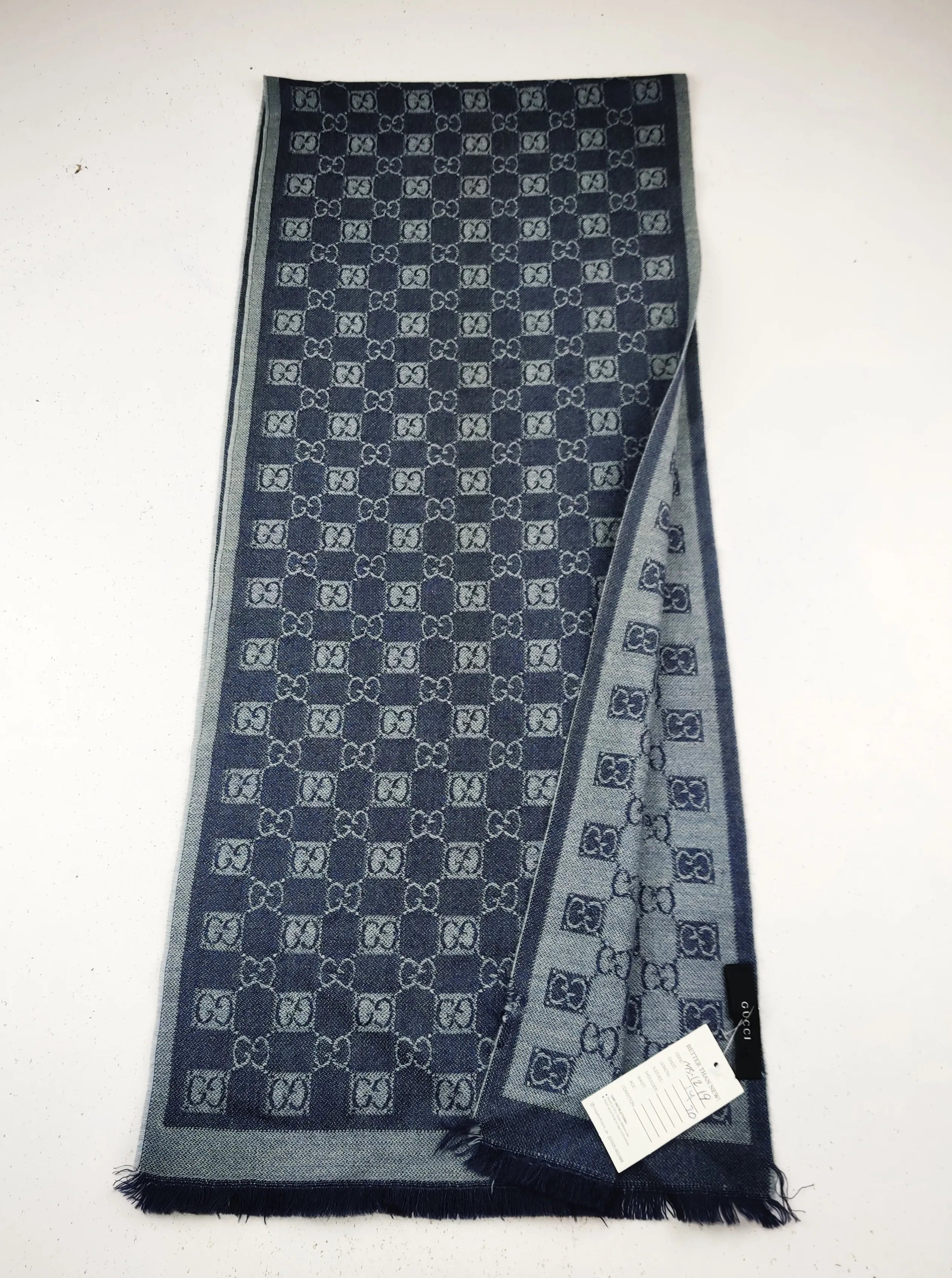 Buy online pre-used pre-loved 100% authentic & Original branded G.U.C.C.I (MS-1219) available in Pakistan. Top international brands avilable.