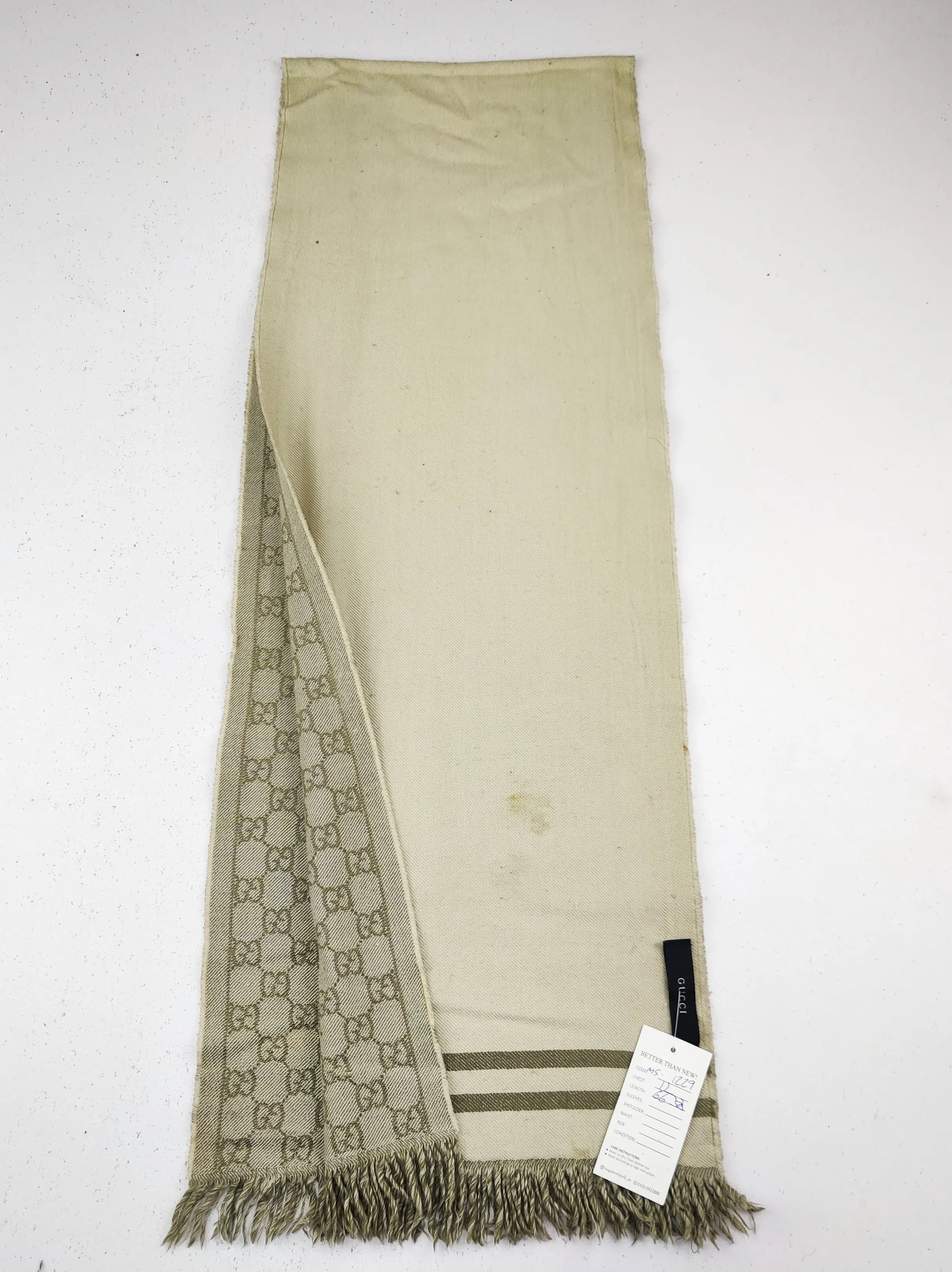 Buy online pre-used pre-loved 100% authentic & Original branded G.U.C.C.I (MS-1229) available in Pakistan. Top international brands avilable.