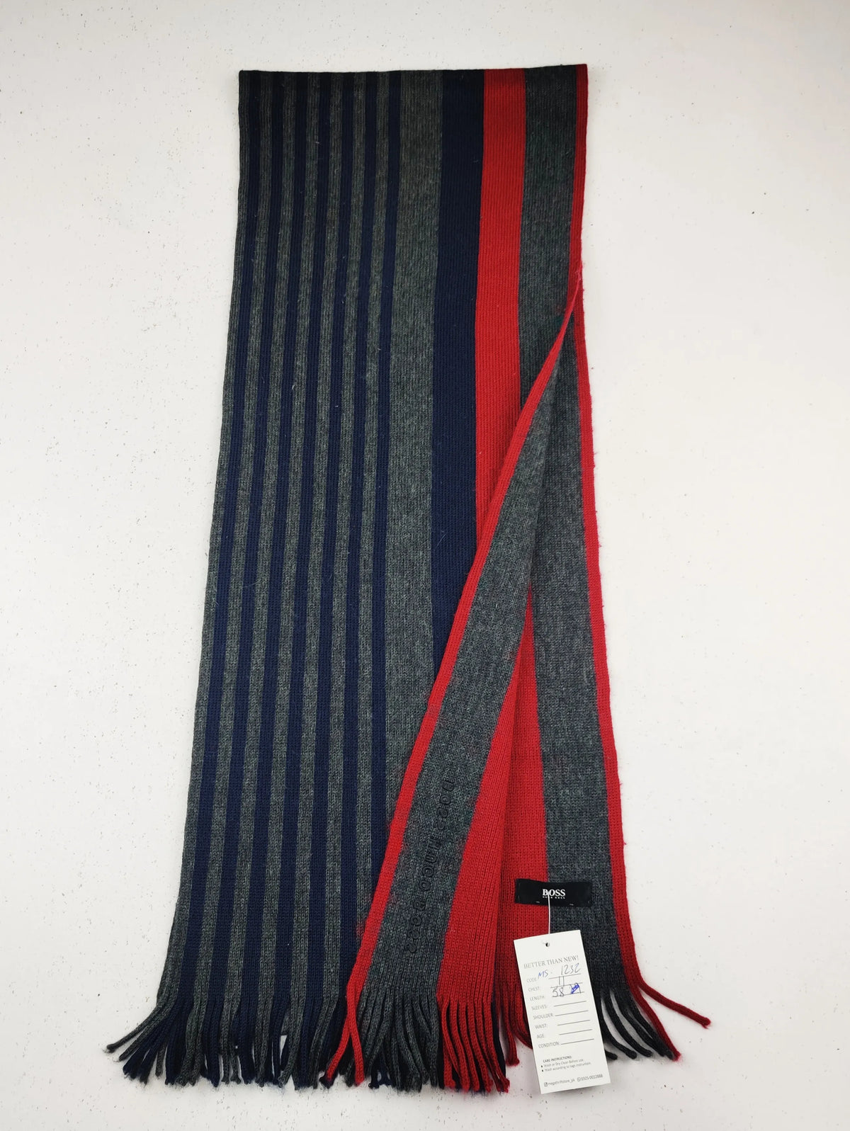 Buy online pre-used pre-loved 100% authentic & Original branded H.U.G.O B.O.S.S (MS-1232) available in Pakistan. Top international brands avilable.