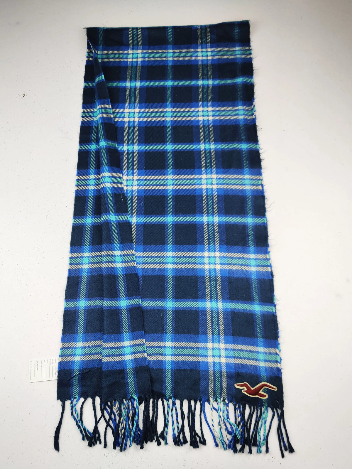 Buy online pre-used pre-loved 100% authentic & Original branded Hollister (MS-1239) available in Pakistan. Top international brands avilable.