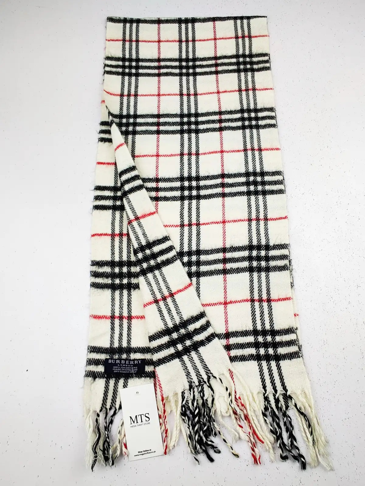 Buy online pre-used pre-loved 100% authentic & Original branded Burberry (MS-147) available in Pakistan. Top international brands avilable.