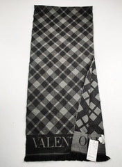 Buy online pre-used pre-loved 100% authentic & Original branded Valentino (MS-184) available in Pakistan. Top international brands avilable.