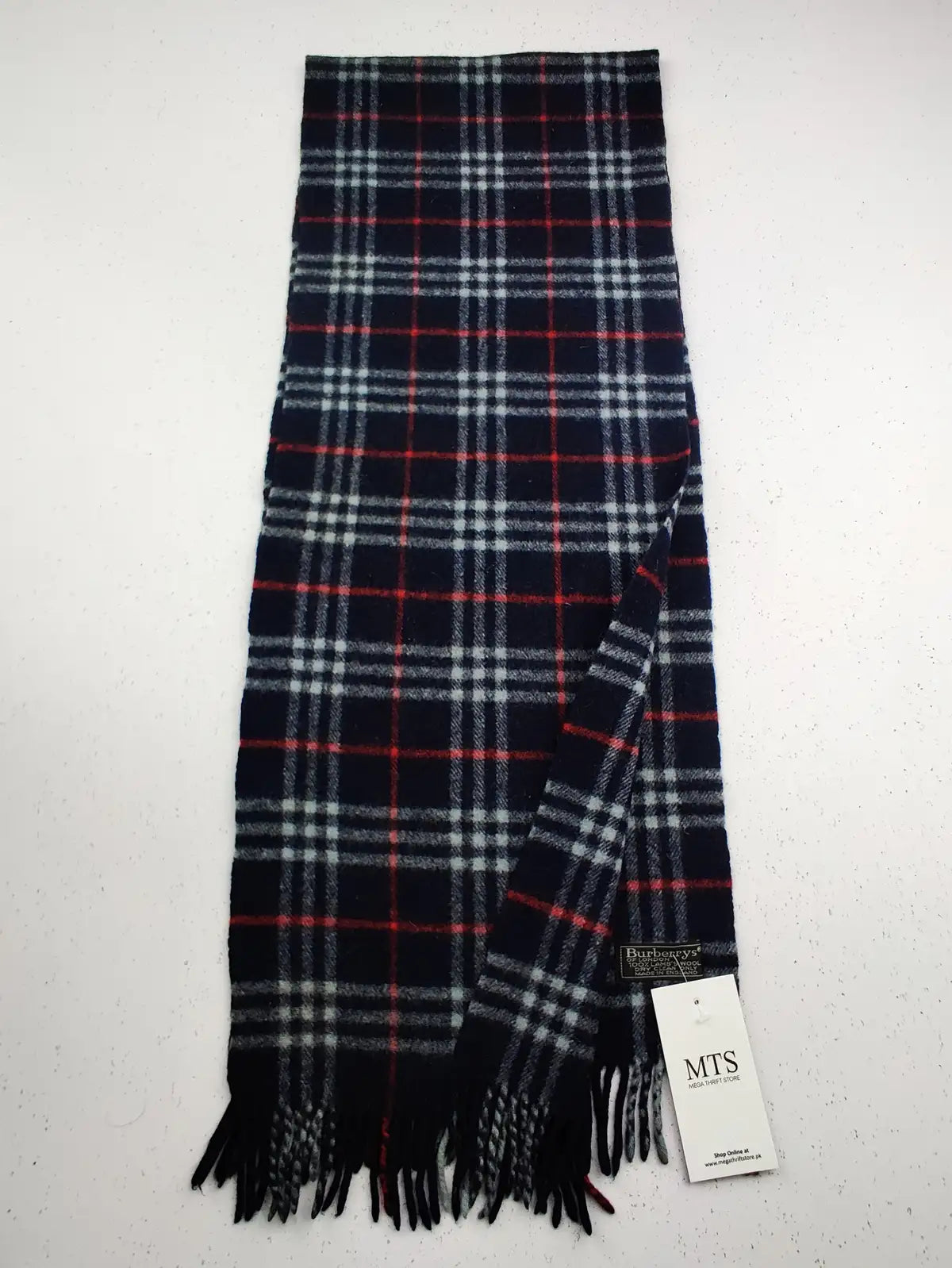 Buy online pre-used pre-loved 100% authentic & Original branded Burberry (MS-209) available in Pakistan. Top international brands avilable.