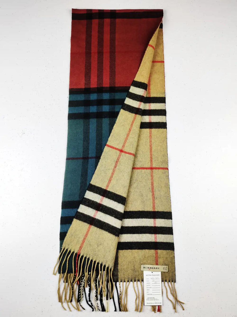 Buy online pre-used pre-loved 100% authentic & Original branded Burberry (MS-241) available in Pakistan. Top international brands avilable.