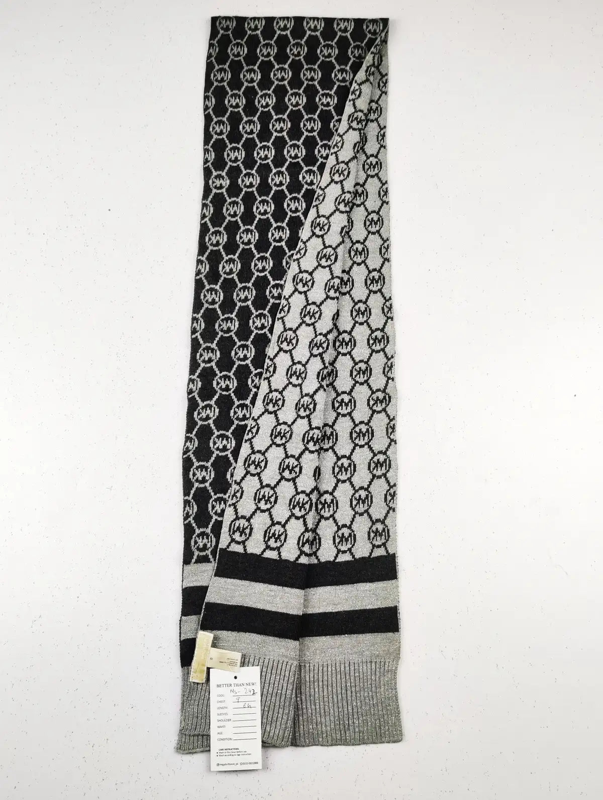 Buy online pre-used pre-loved 100% authentic & Original branded Micheal Kors (MS-242) available in Pakistan. Top international brands avilable.