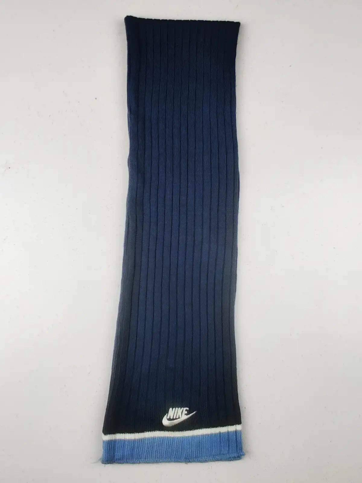 Buy online pre-used pre-loved 100% authentic & Original branded Nike (MS-251) available in Pakistan. Top international brands avilable.