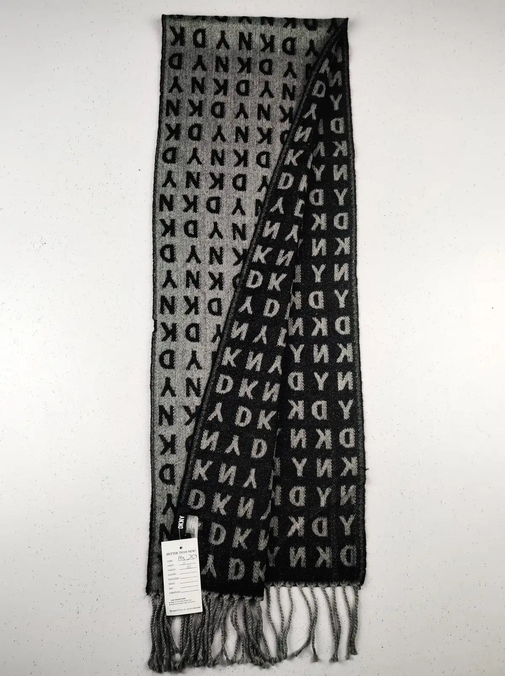 Buy online pre-used pre-loved 100% authentic & Original branded Dkny (MS-259) available in Pakistan. Top international brands avilable.