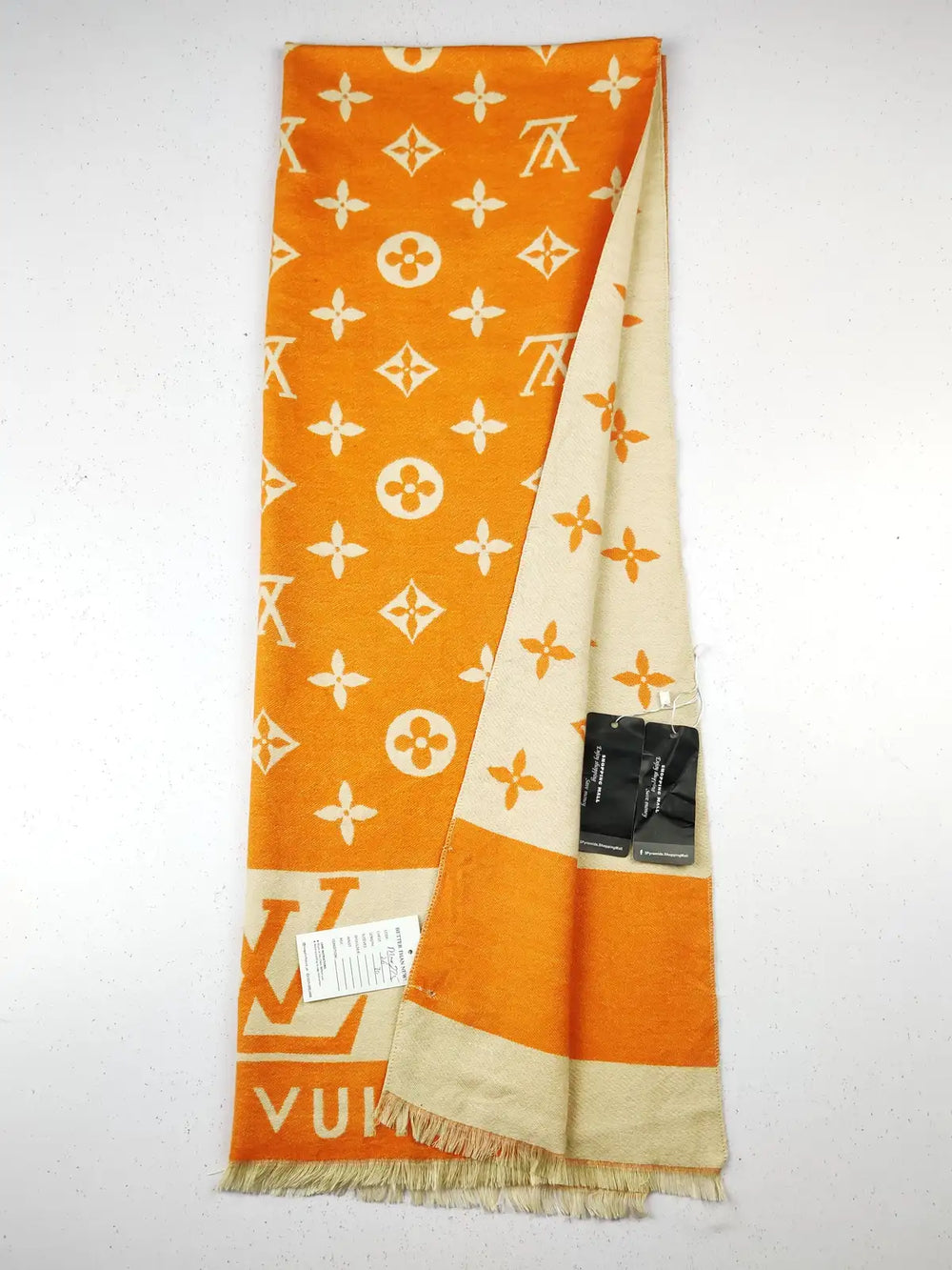 Buy online pre-used pre-loved 100% authentic & Original branded Stole (MS-275) available in Pakistan. Top international brands avilable.