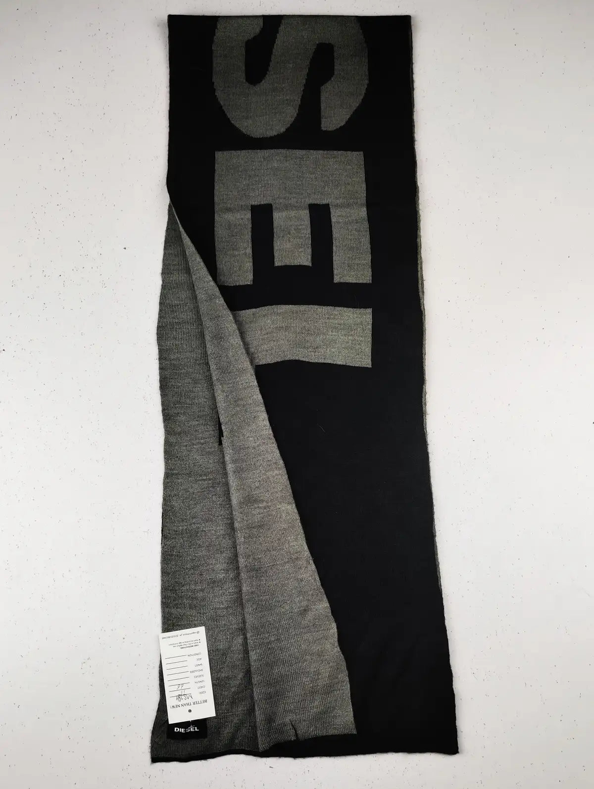 Buy online pre-used pre-loved 100% authentic & Original branded Diesel (MS-284) available in Pakistan. Top international brands avilable.