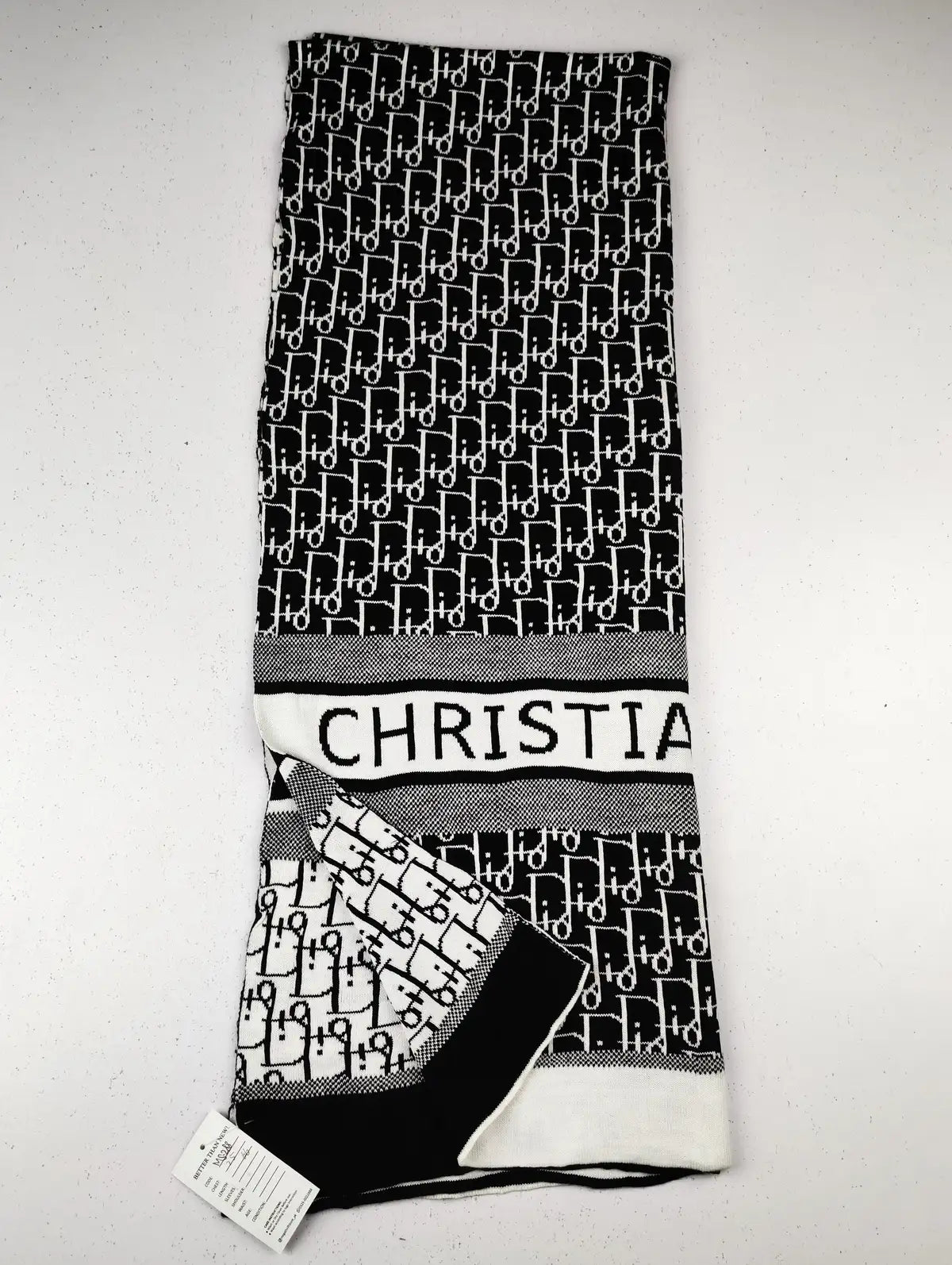 Buy online pre-used pre-loved 100% authentic & Original branded Cd Stole (MS-288) available in Pakistan. Top international brands avilable.