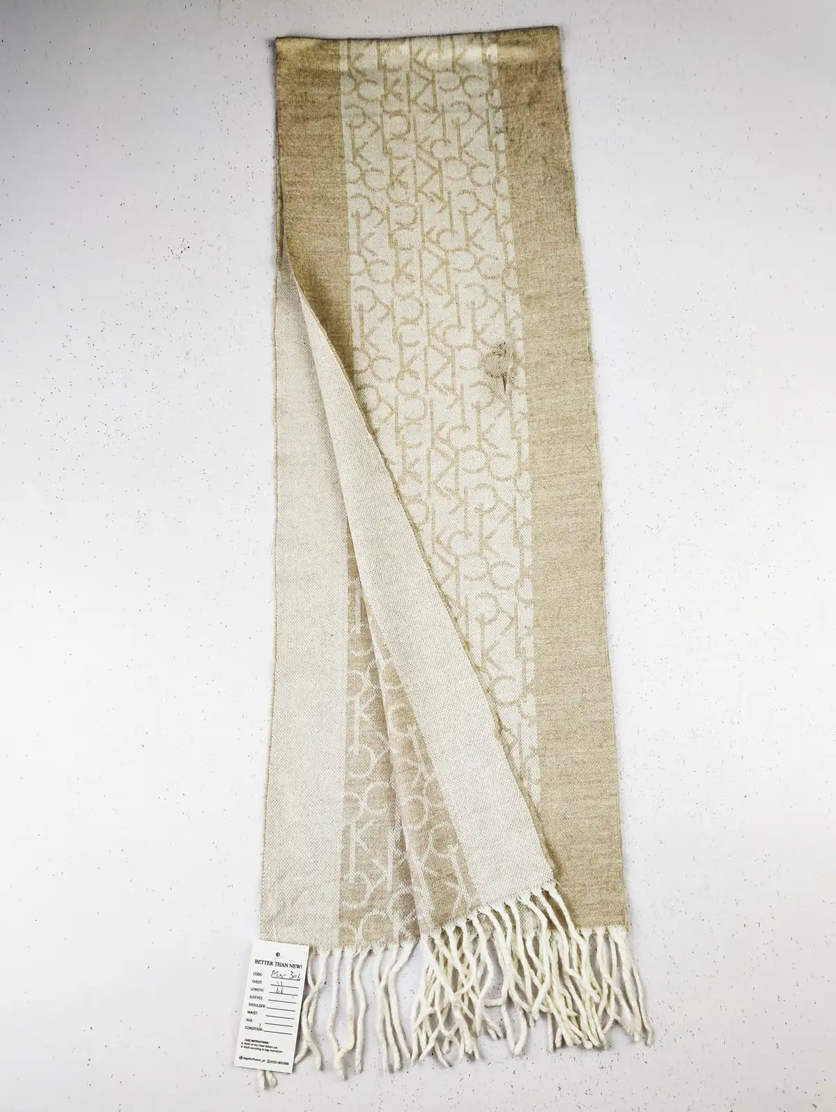 Buy online pre-used pre-loved 100% authentic & Original branded Calvin Klein (MS-306) available in Pakistan. Top international brands avilable.