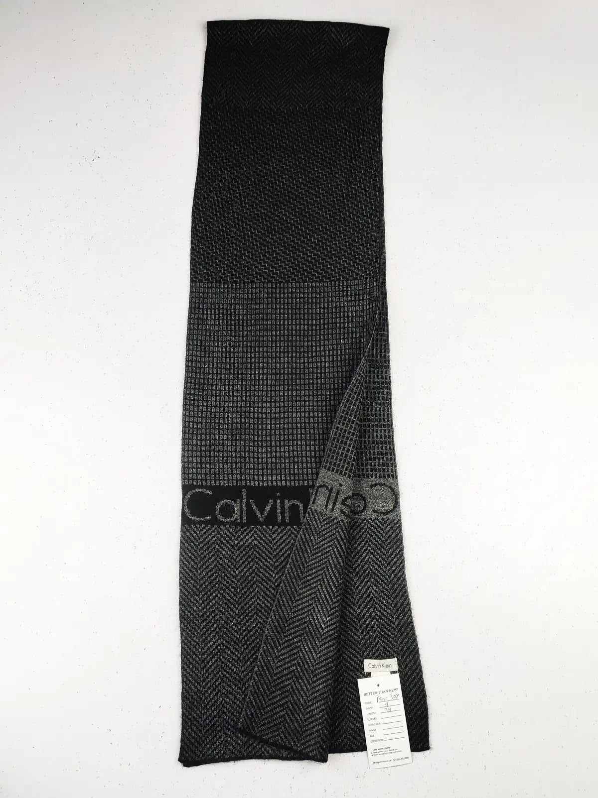 Buy online pre-used pre-loved 100% authentic & Original branded Calvin Klein (MS-308) available in Pakistan. Top international brands avilable.