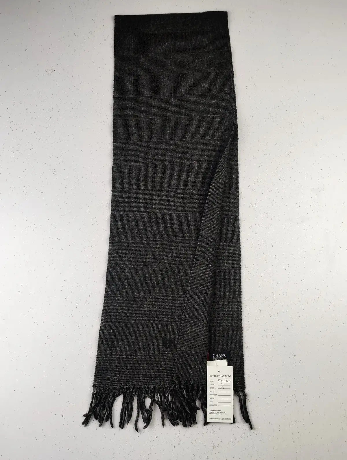 Buy online pre-used pre-loved 100% authentic & Original branded Chaps (MS-323) available in Pakistan. Top international brands avilable.