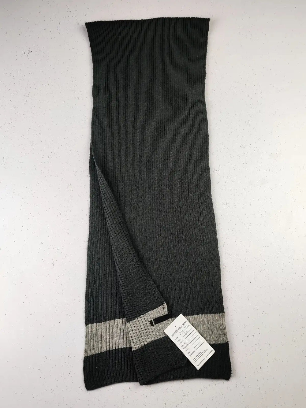 Buy online pre-used pre-loved 100% authentic & Original branded Calvin Klein (MS-330) available in Pakistan. Top international brands avilable.