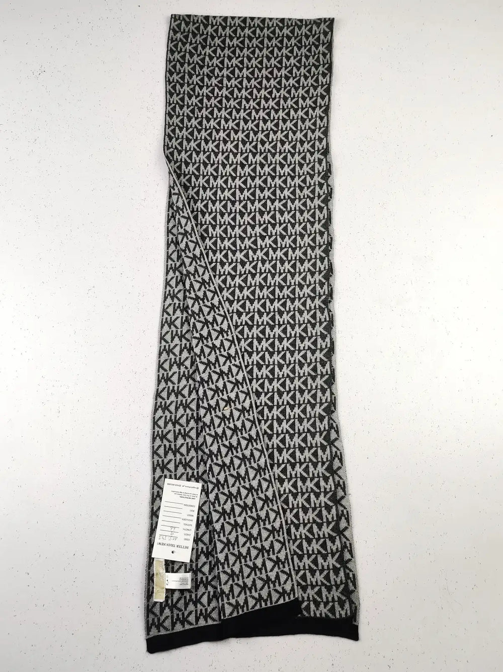 Buy online pre-used pre-loved 100% authentic & Original branded Calvin Klein (MS-343) available in Pakistan. Top international brands avilable.