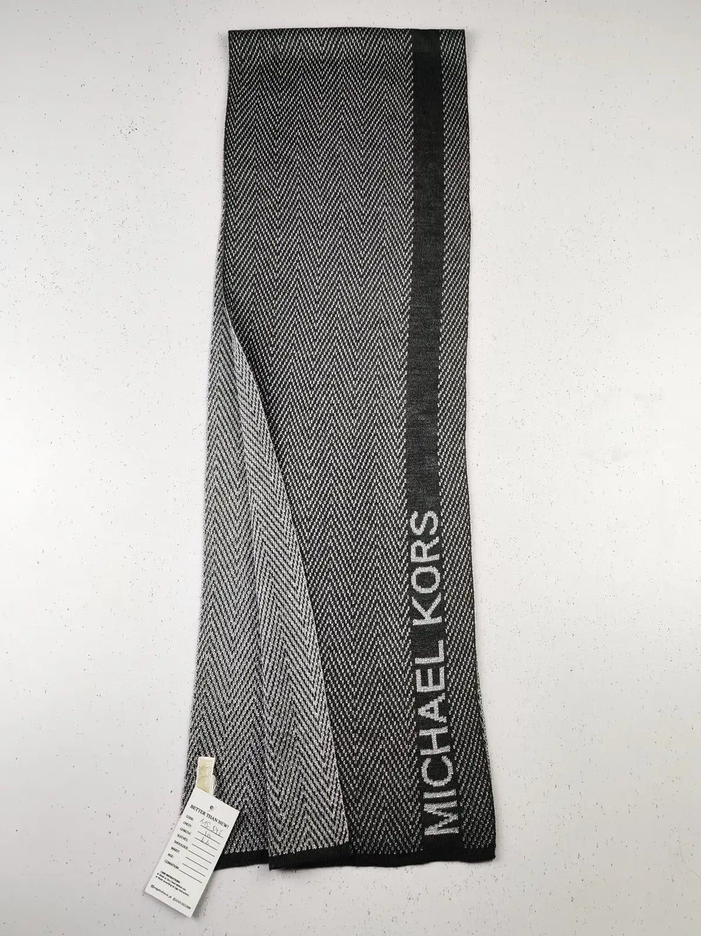 Buy online pre-used pre-loved 100% authentic & Original branded Michael Kors (MS-345) available in Pakistan. Top international brands avilable.